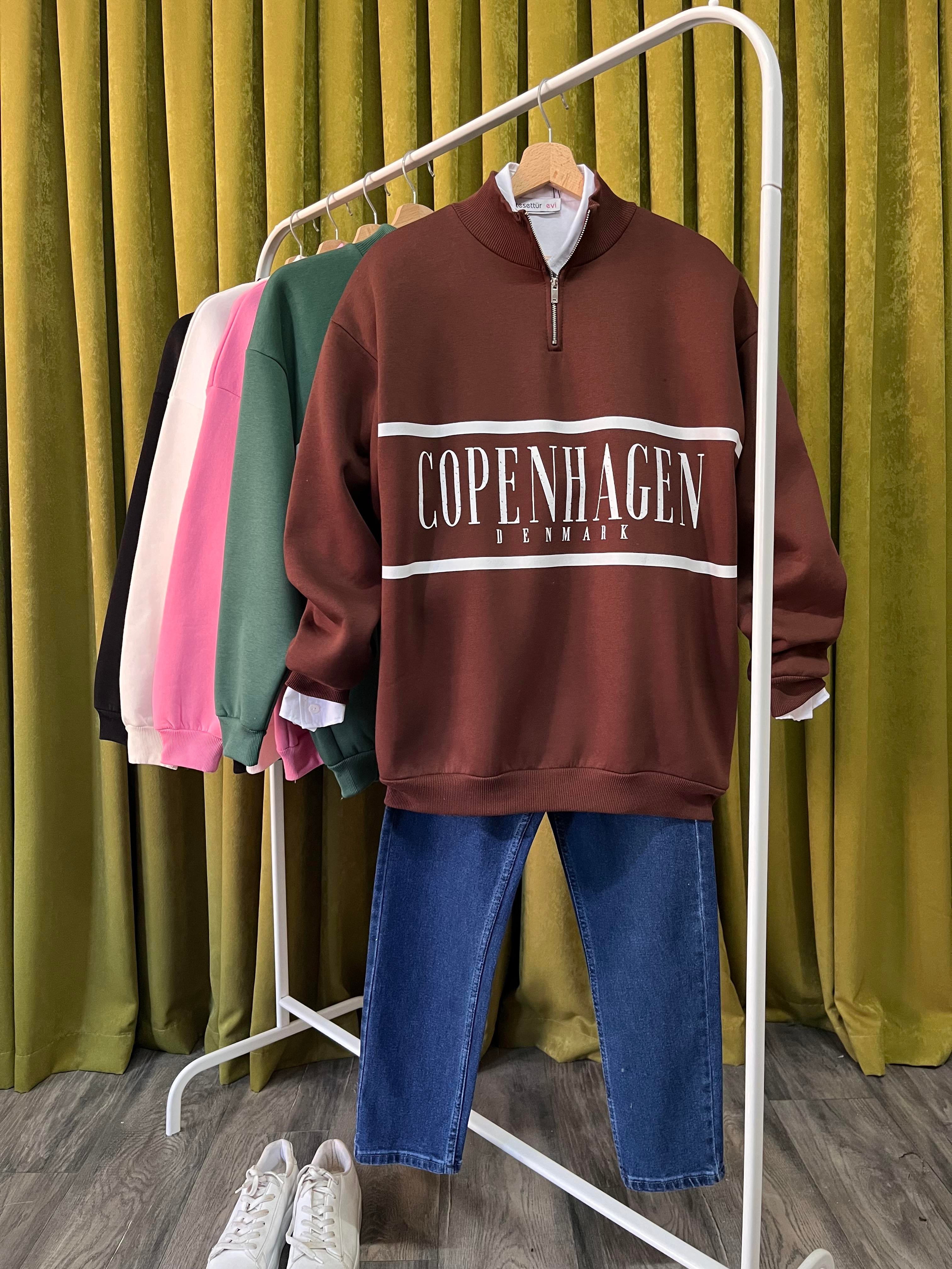 as copenhagen baskılı sweat kahve