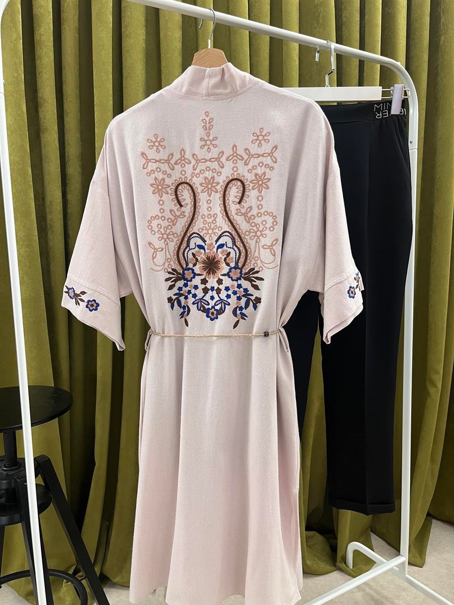 ma arkası işlemeli kimono 