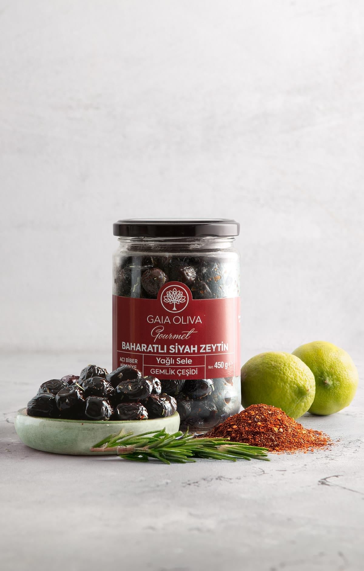 Acılı Doğal Siyah Zeytin, Yağlı Sele Gemlik Çeşidi, Net: 450 gr