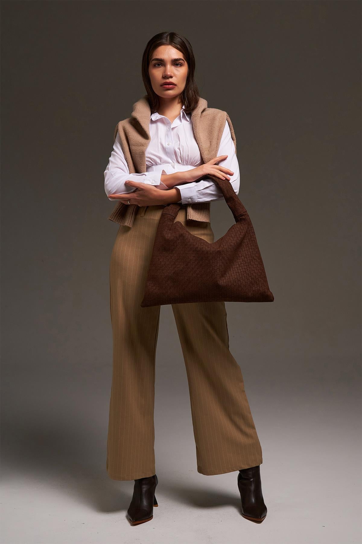 Acı Kahve Nubuk Deri Örgü Detaylı Omuz Çanta