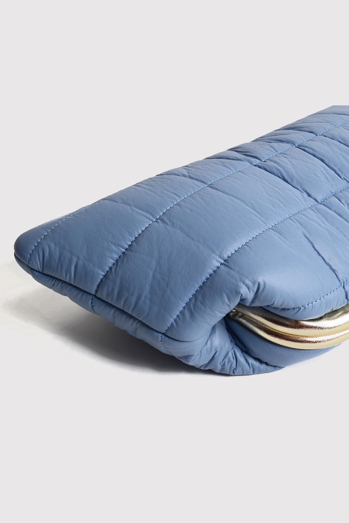 Mavi Kadın Şişme Puf Clutch Çanta