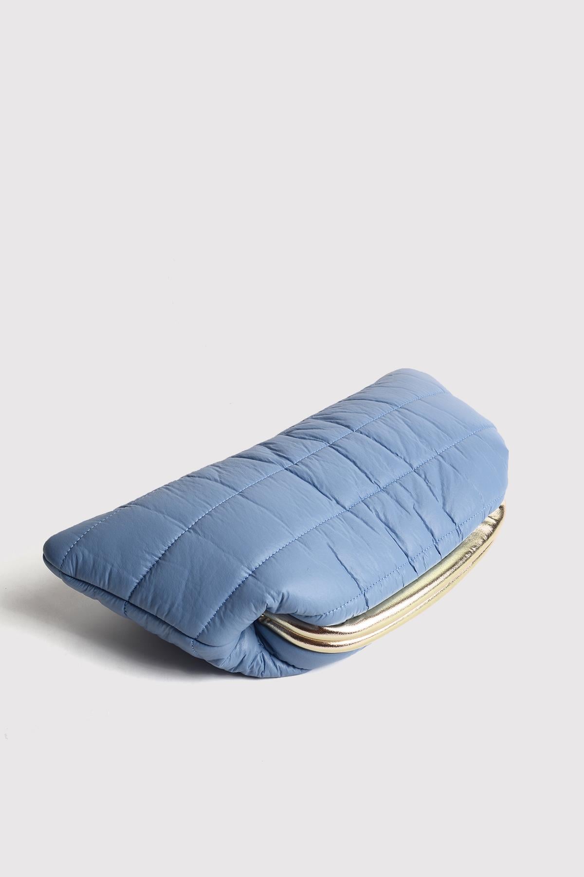 Mavi Kadın Şişme Puf Clutch Çanta