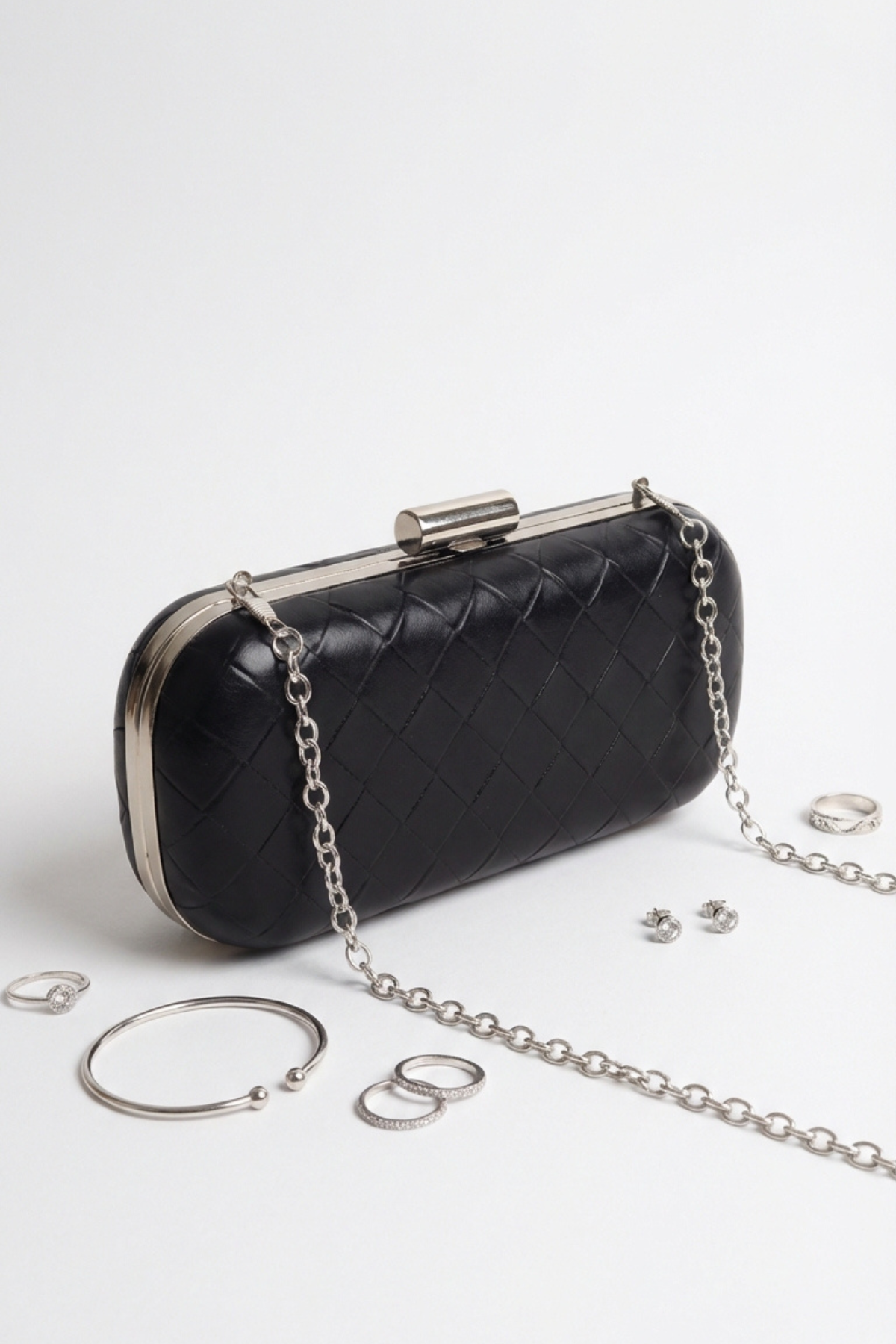 Siyah Gümüş Örgü Derili Zincirli Metal Kapaklı Clutch Çanta