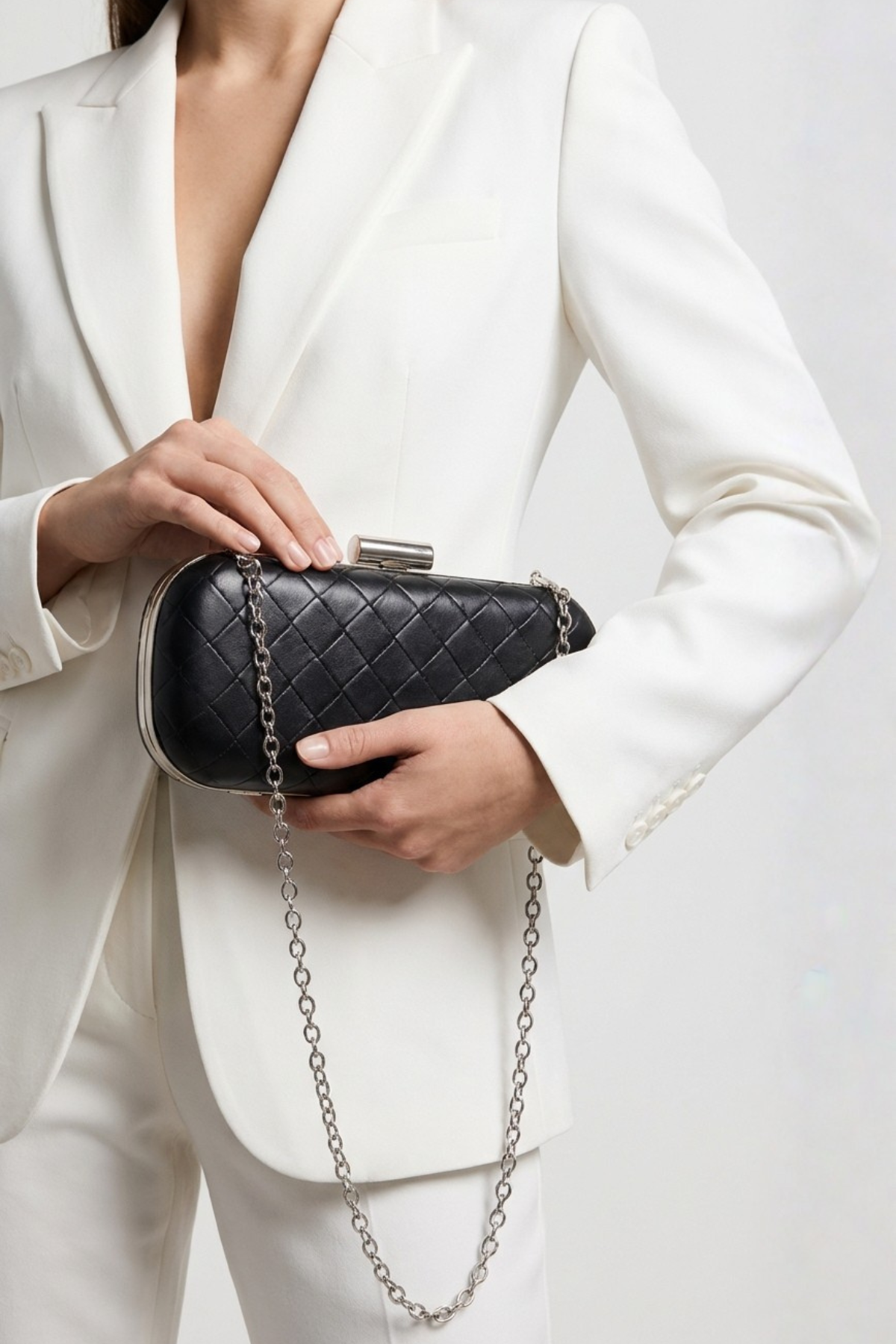Siyah Gümüş Örgü Derili Zincirli Metal Kapaklı Clutch Çanta