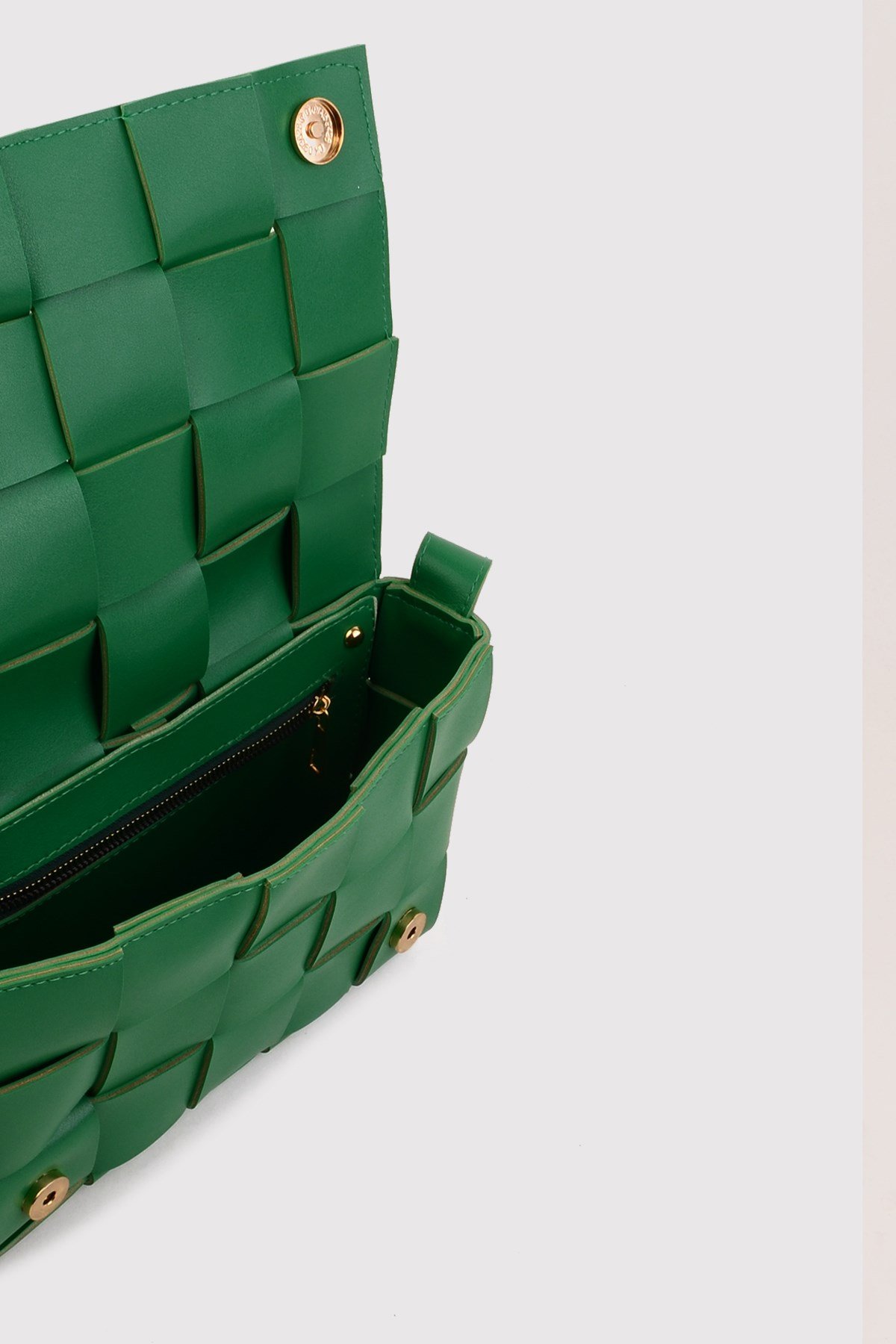 Yeşil Kadın Örme Derili Çapraz Askılı Çanta