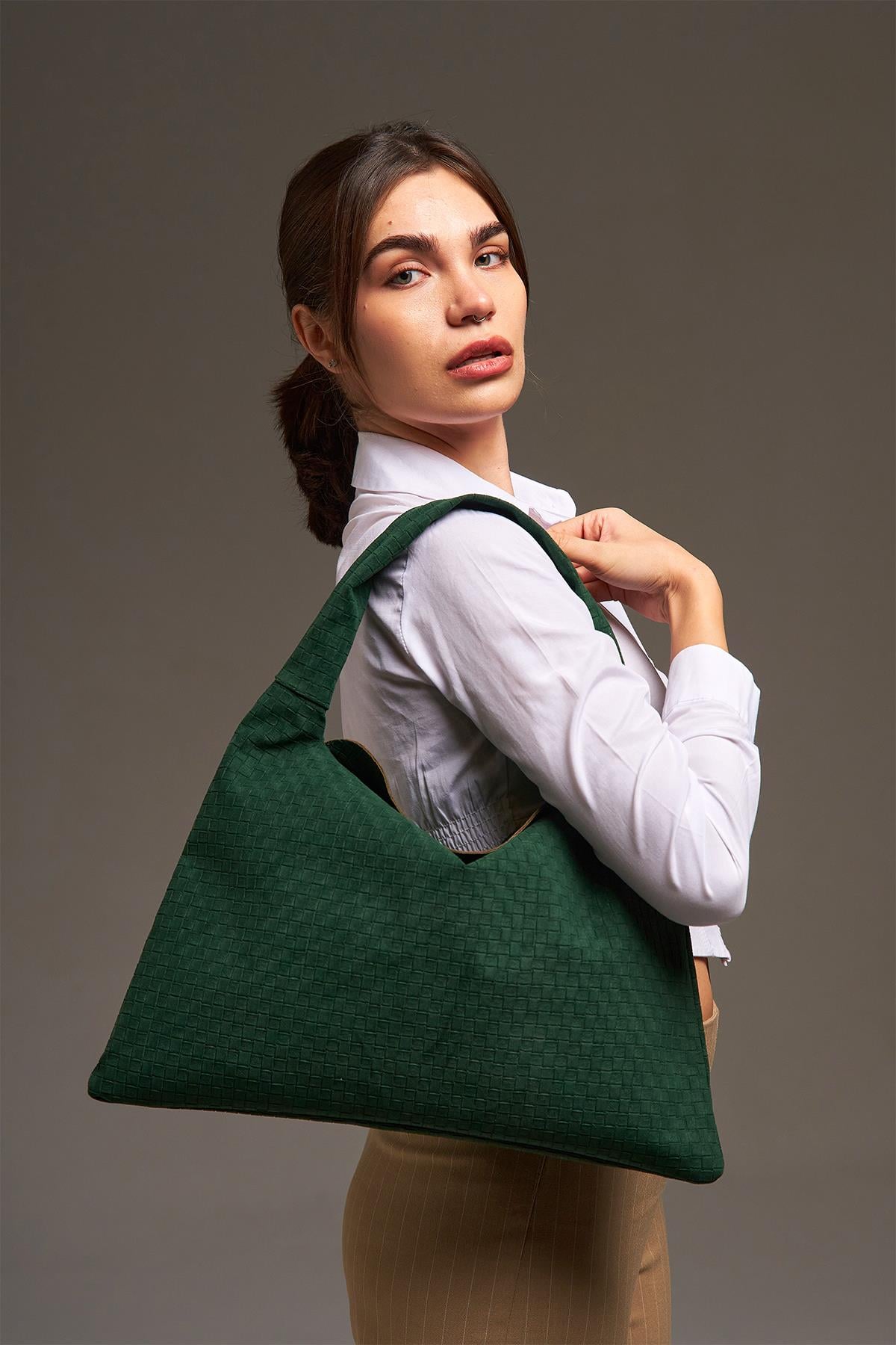 Yeşil Nubuk Deri Örgü Detaylı Omuz Çanta