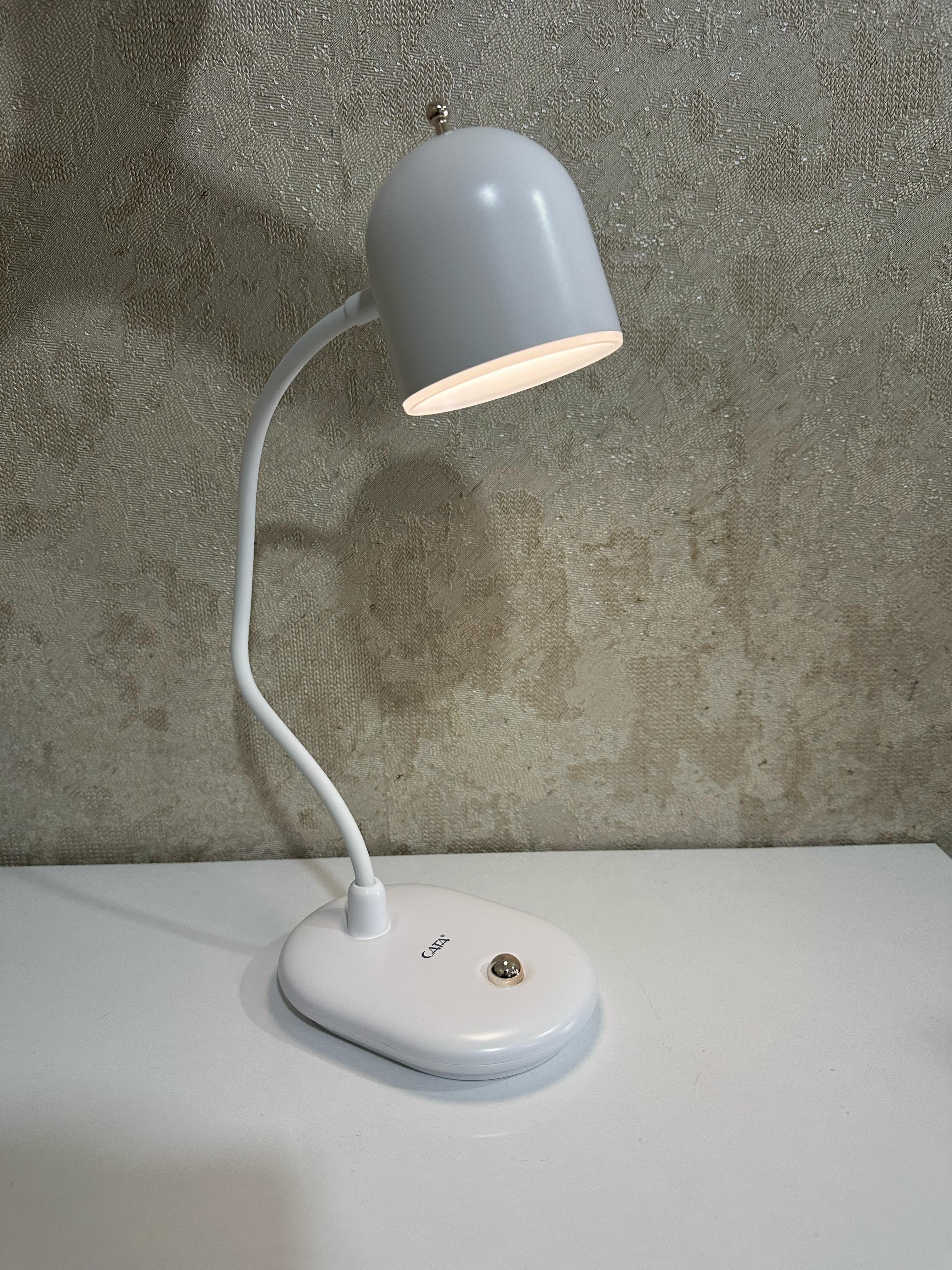 CATA CT 8440 Beyaz Kasa Dimmerli Dokunmatik 4000K Berlin Masa LambasıCATA CT 8440 Beyaz Kasa Dokunmatik 3 Renk Berlin Masa Lambası 2.5W | Modern ve Şık AydınlatmaMasa Lambası Ve IşıldaklarCATACT-8440B-27966