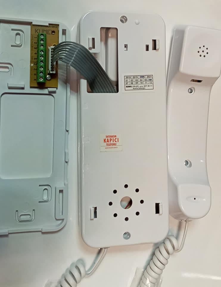 Kumel Apartman Tipi Daire Telefonu Kapıcılı Mit 02En Uygun Fiyat Garantisiyle Kumel Kapıcılı Daire Telefon şimdi sadece Çimen Elektrik'te.Görüntülü Ve Görüntüsüz DiafonKUMELMİT02-13584