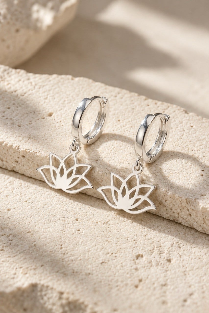 Sallantılı Lotus Gümüş Küpe