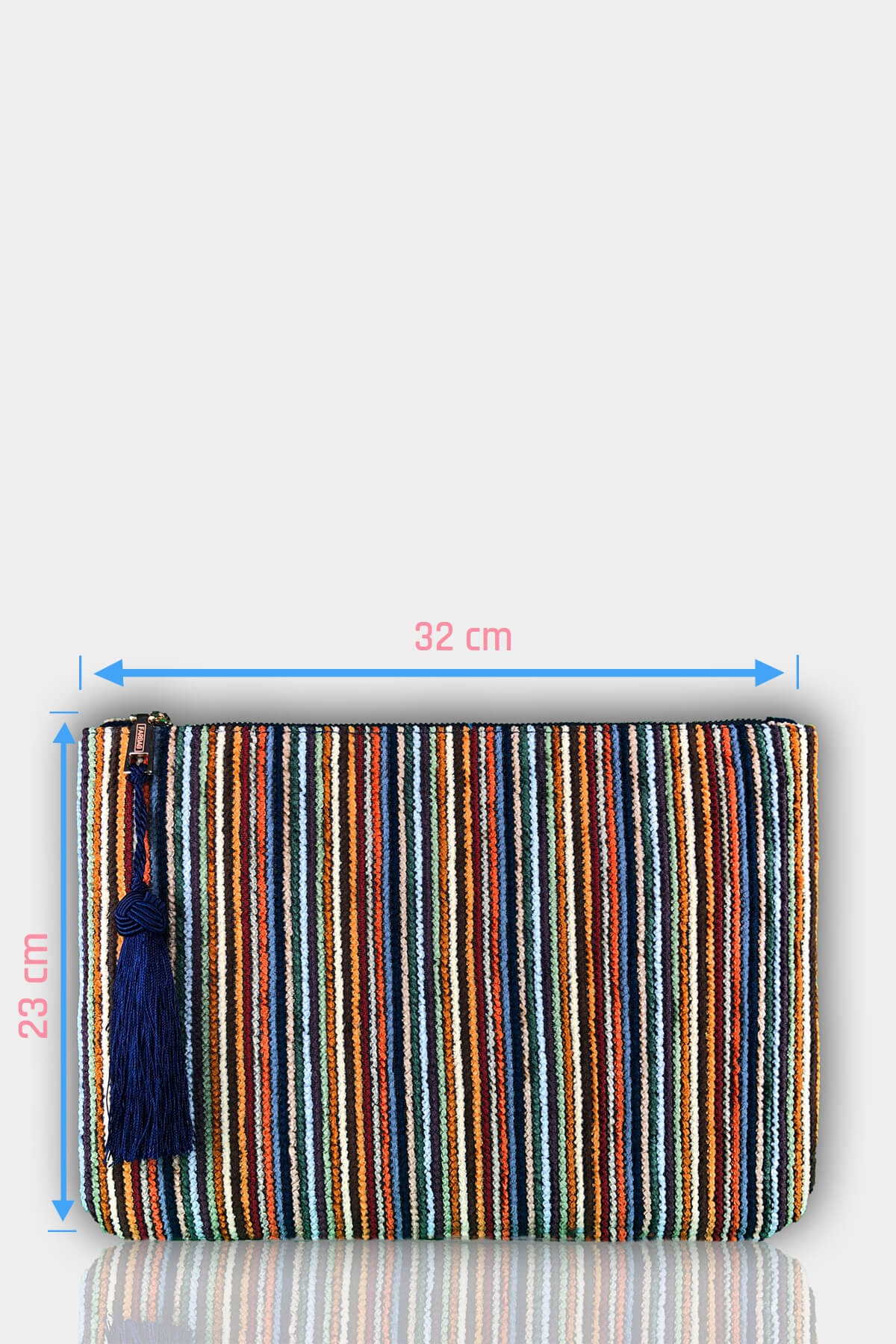 MORE COLOR