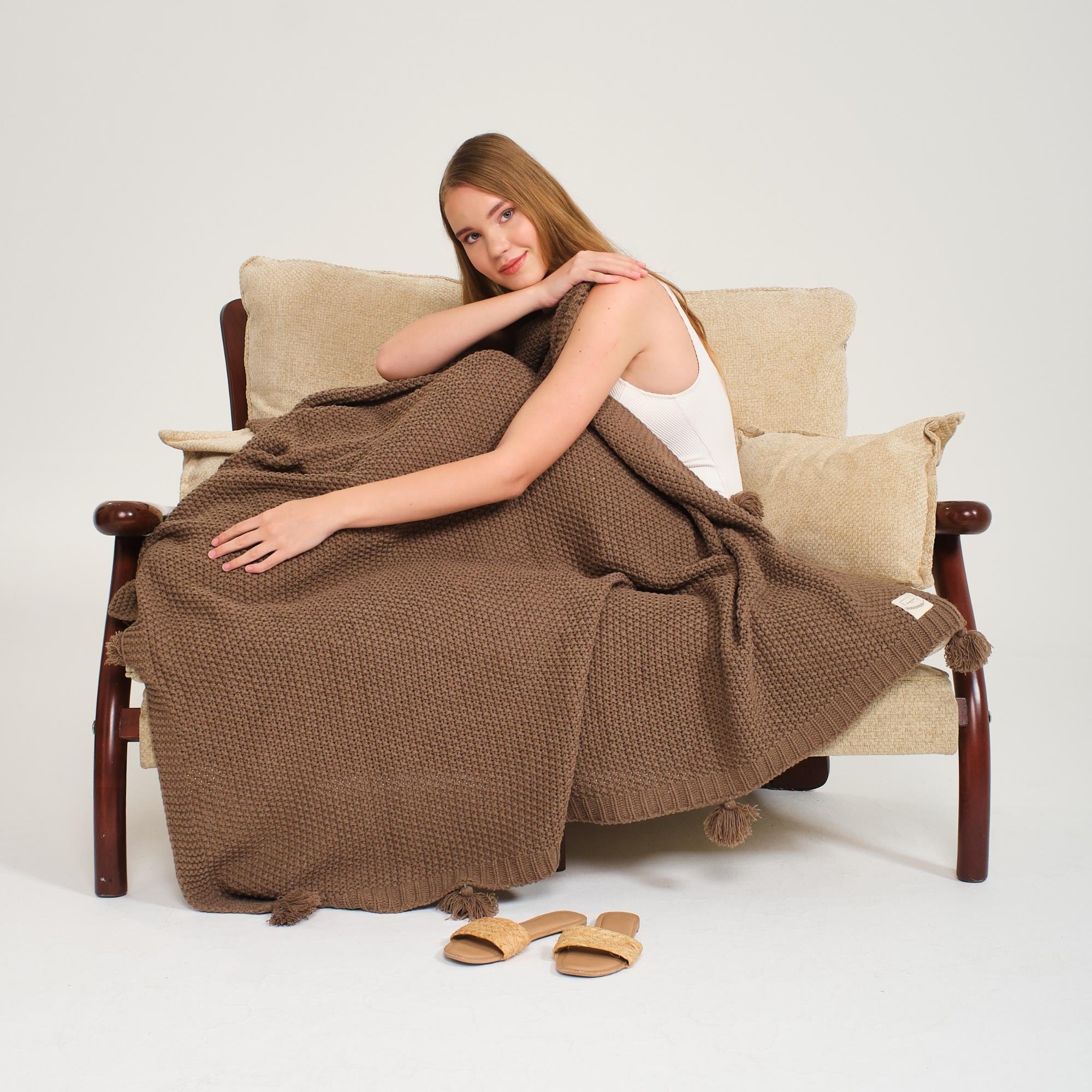 Battaniye - Coco Pirinç Örgü Ponponlu Triko Tv Battaniyesi Throw Koltuk Şalı - Miespiga