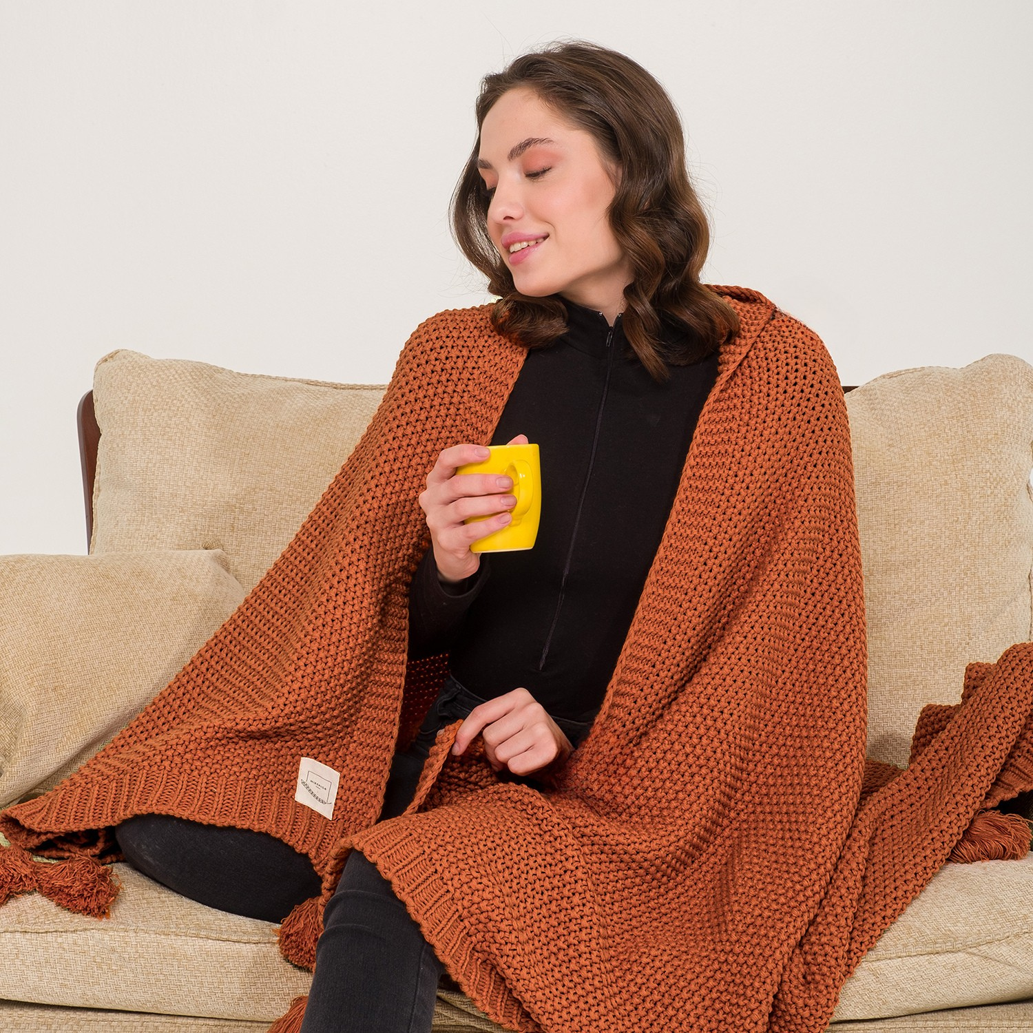 Battaniye - Coco Pirinç Örgü Ponponlu Triko Tv Battaniyesi Throw Koltuk Şalı - Miespiga