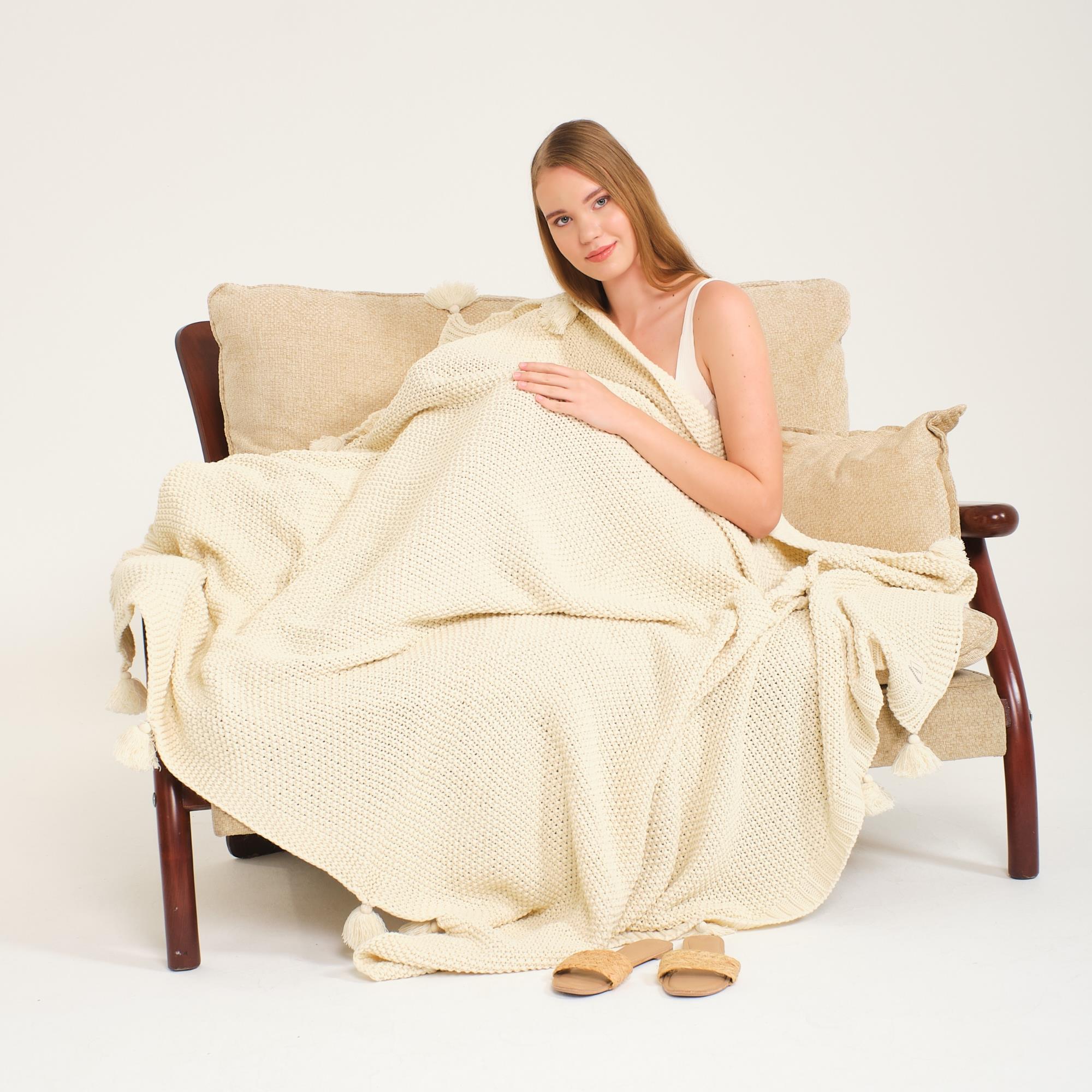 Battaniye - Coco Pirinç Örgü Ponponlu Triko Tv Battaniyesi Throw Koltuk Şalı - Miespiga