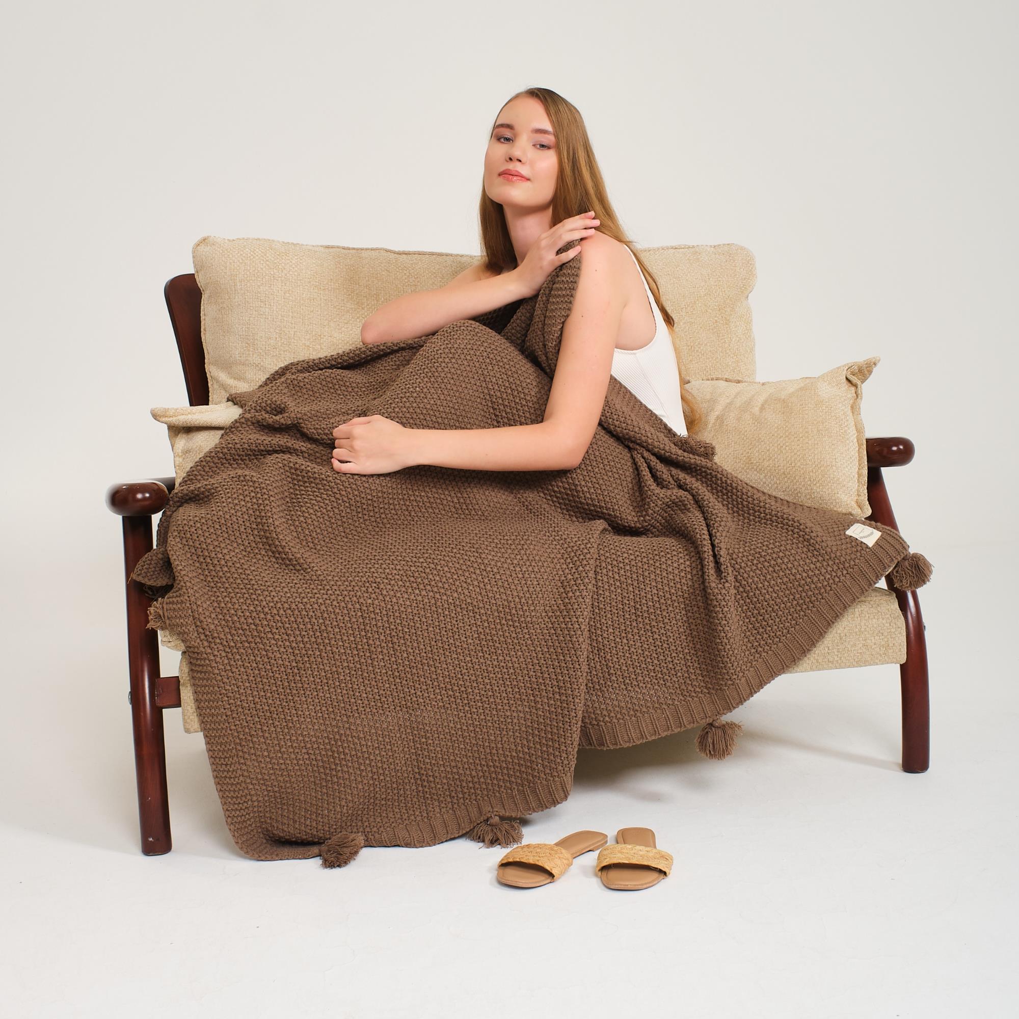 Battaniye - Coco Pirinç Örgü Ponponlu Triko Tv Battaniyesi Throw Koltuk Şalı - Miespiga