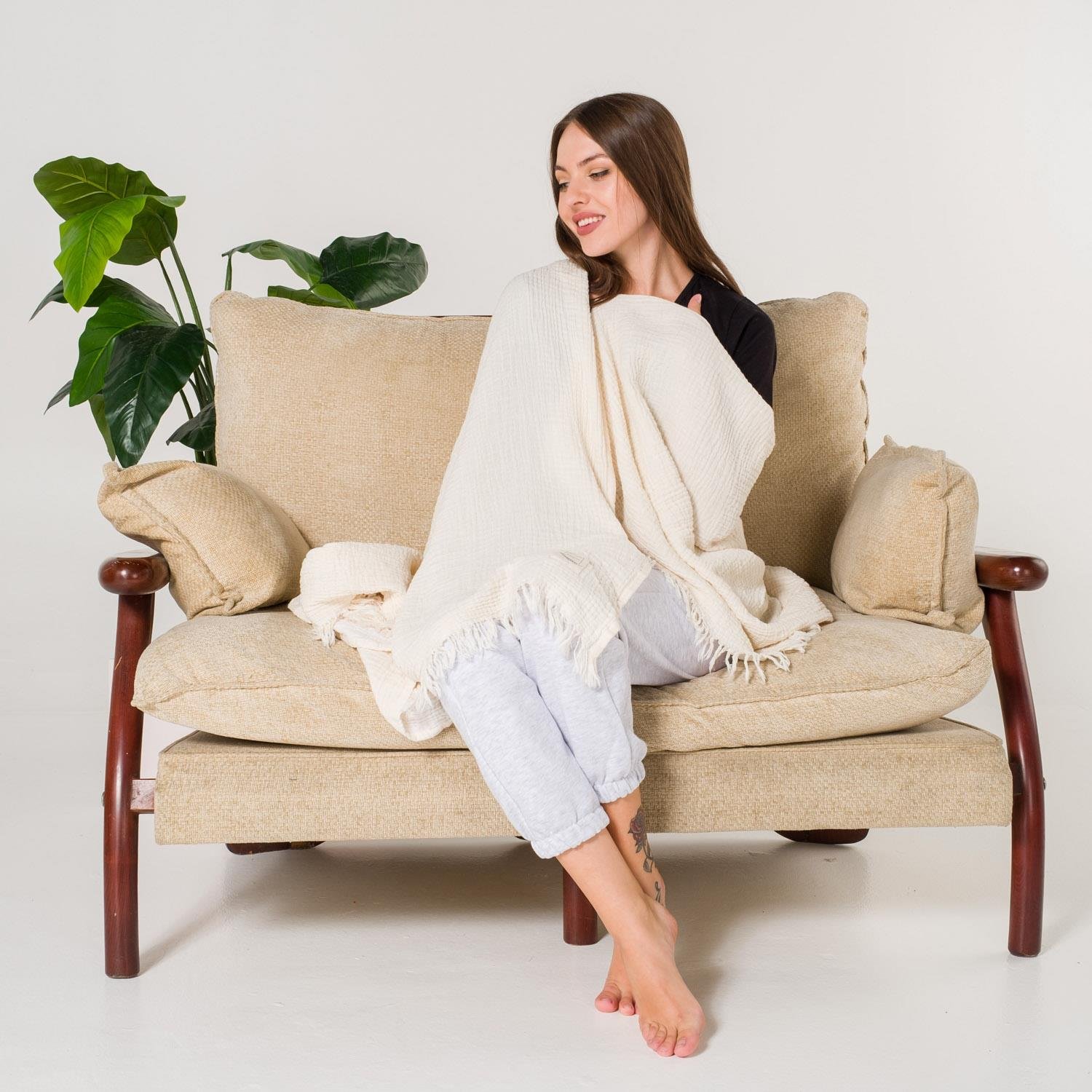 Müslin Örtüler ve Şallar - Gold 3 Kat Müslin Çok Amaçlı Koltuk Şalı Örtü Throw 125x190 - Miespiga