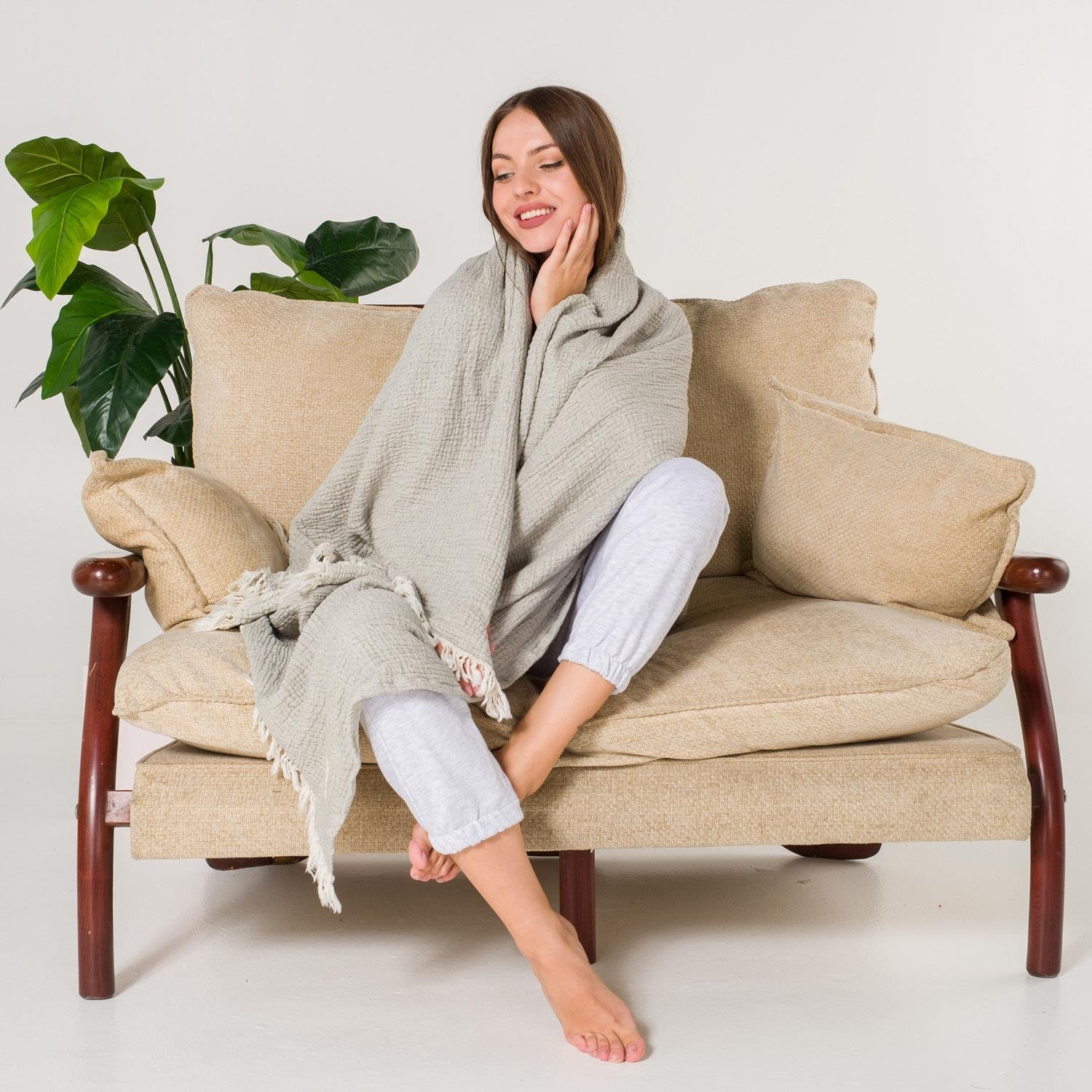 Müslin Örtüler ve Şallar - Gold 3 Kat Müslin Çok Amaçlı Koltuk Şalı Örtü Throw 125x190 - Miespiga