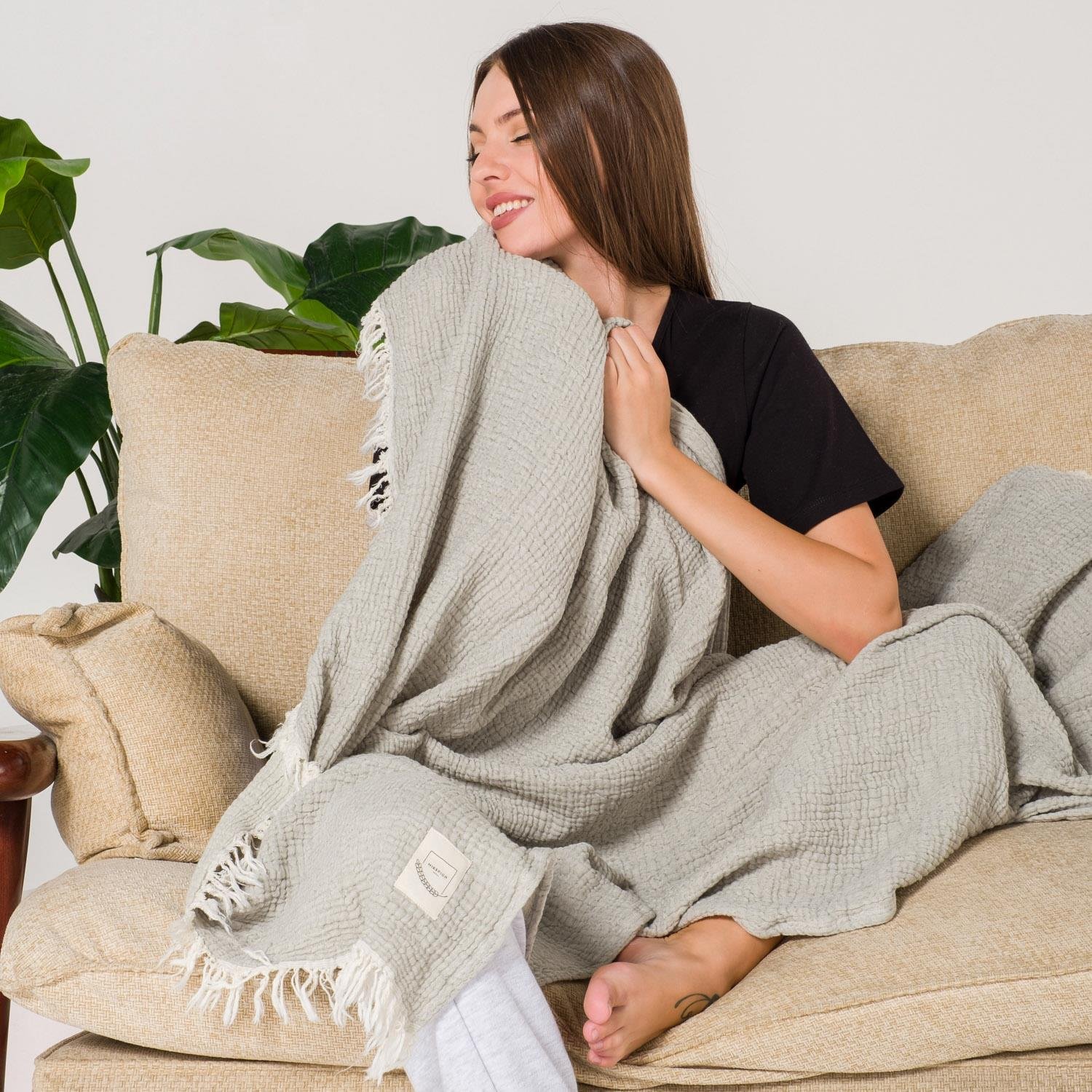 Müslin Örtüler ve Şallar - Gold 3 Kat Müslin Çok Amaçlı Koltuk Şalı Örtü Throw 125x190 - Miespiga