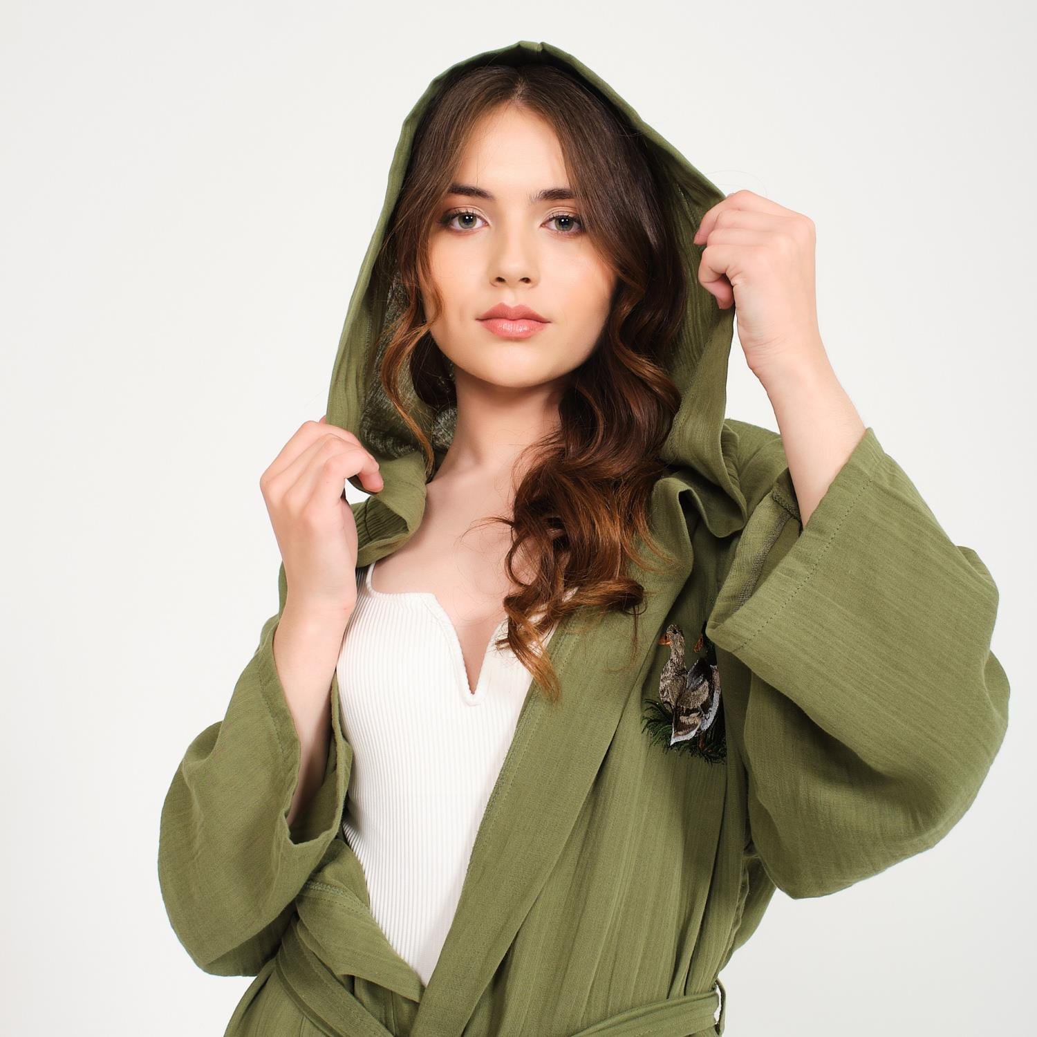 Müslin Bornoz - Pamuklu Kısa Kapüşonlu Kadın Müslin Bornoz - Miespiga