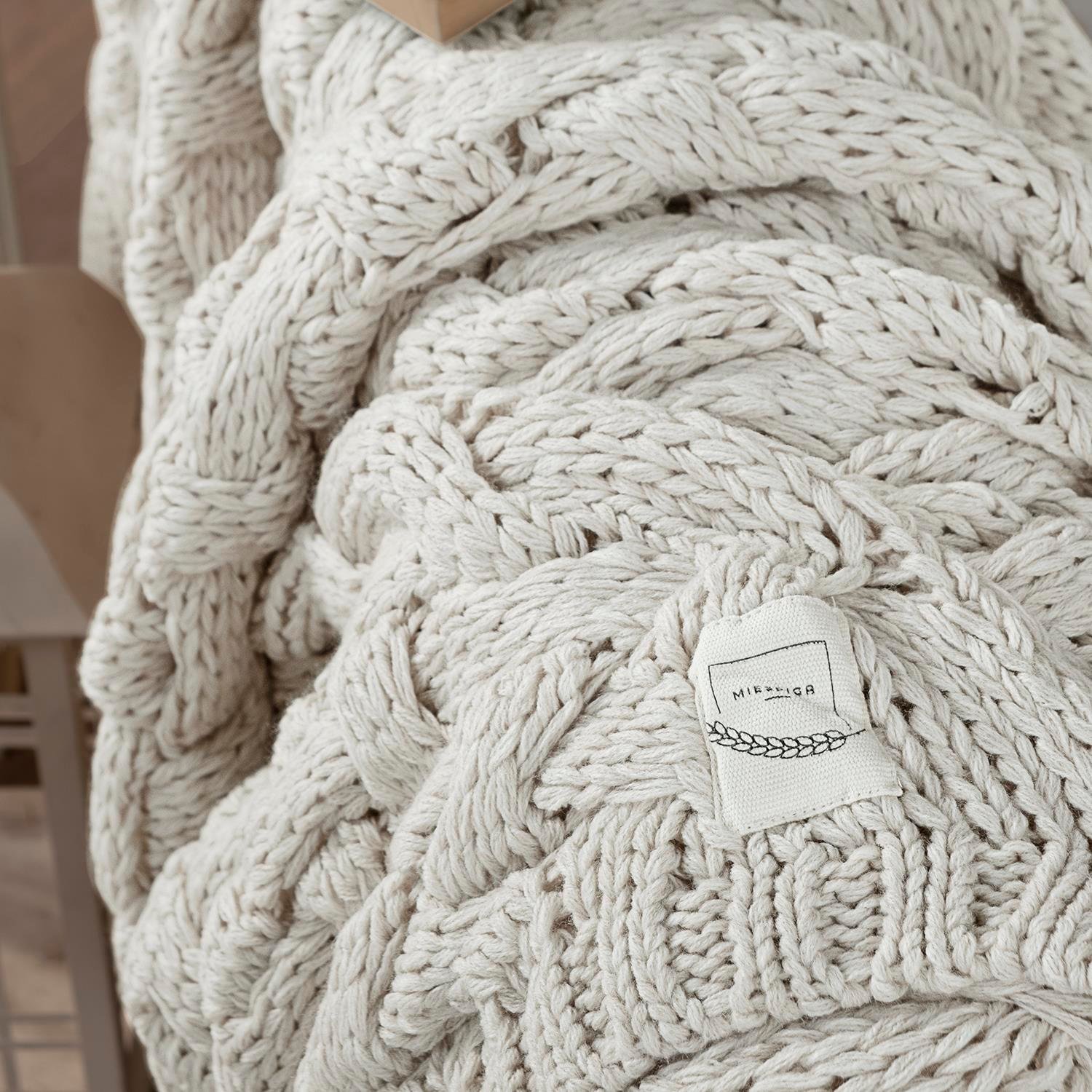 Battaniye - Serenita Saç Örgü Triko Tv Battaniyesi Throw Koltuk Şalı - Miespiga