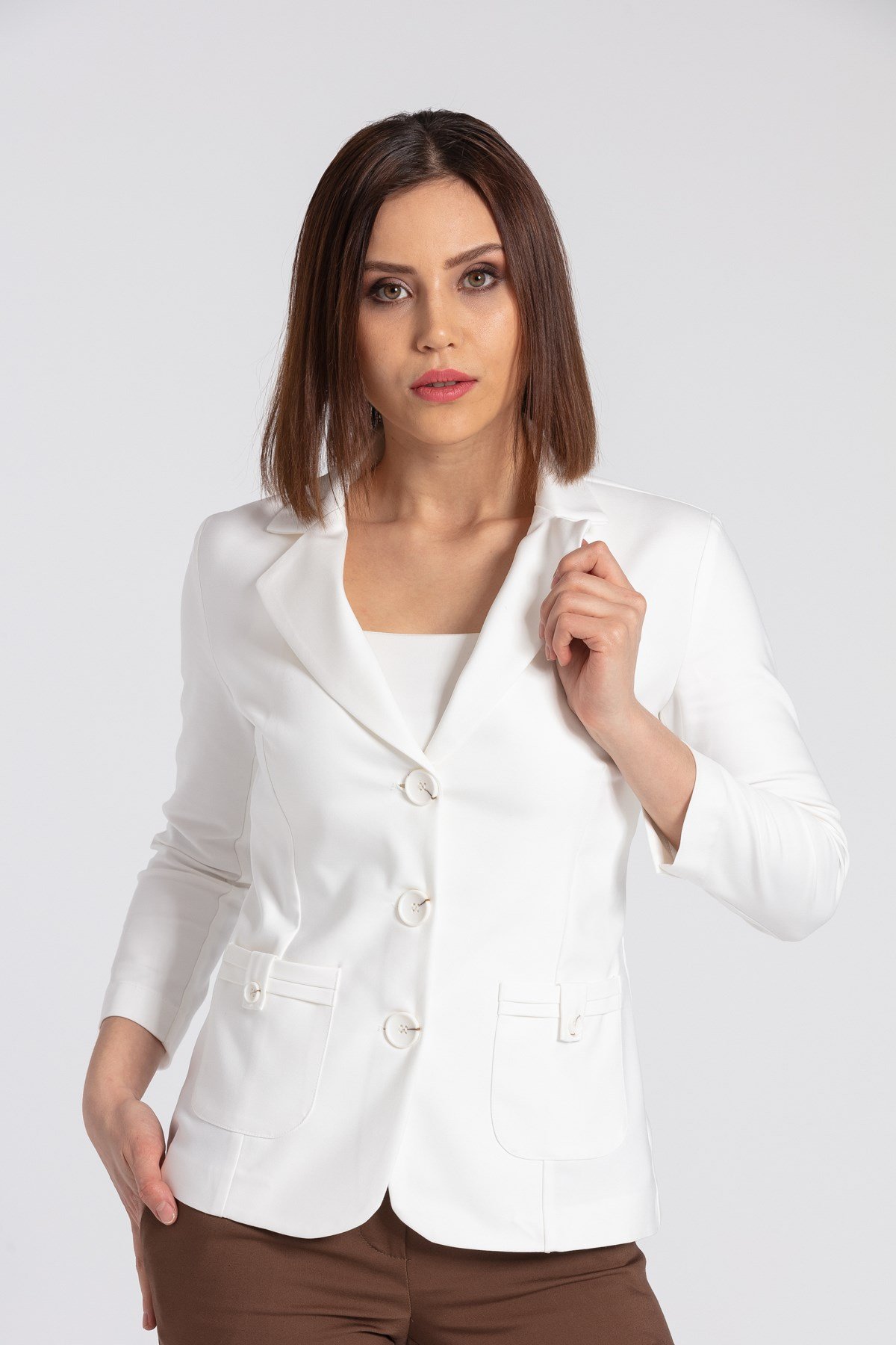 JUMENTKadın Yakalı Cep Detaylı Blazer Şık Ofis Ceket -Krem