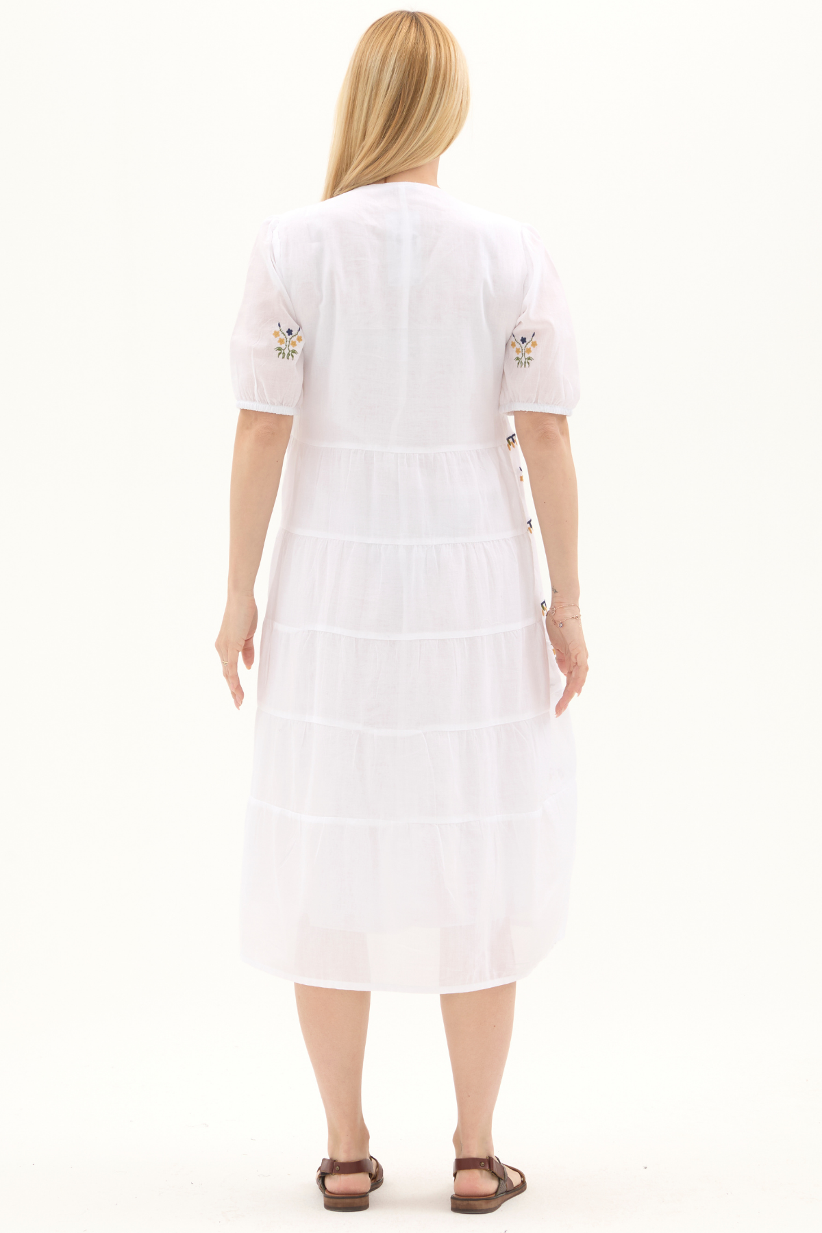 Beyaz Kısa Kol Vual Nakışlı V Yaka Uzun Yazlık Elbise