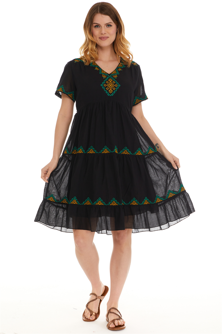 Kısa Kol Vual Siyah İşlemeli Midi Boy Elbise