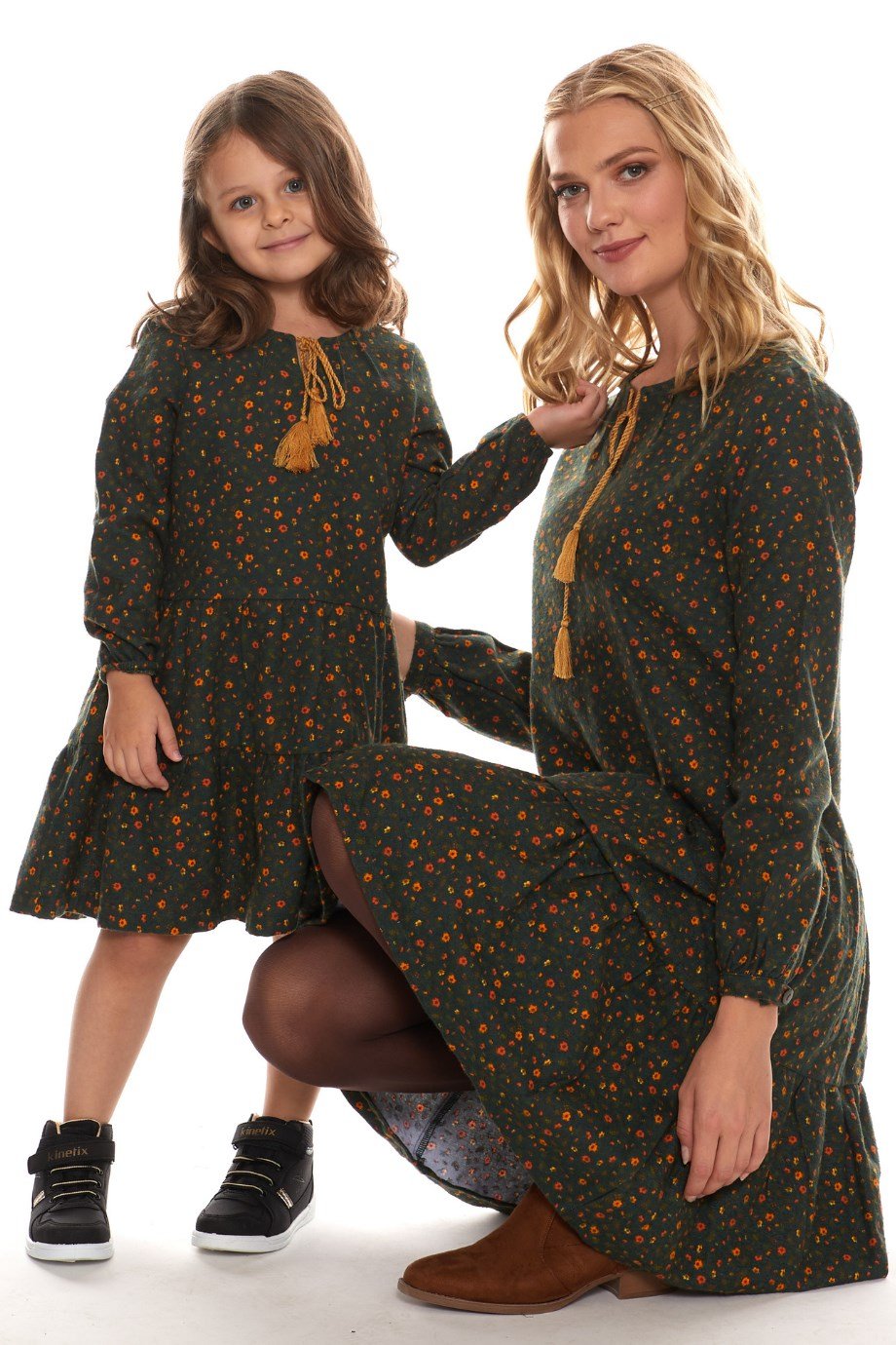 Newbutix Haki Uzun Kol Pazen  Püskül Yaka  Çocuk Elbise 