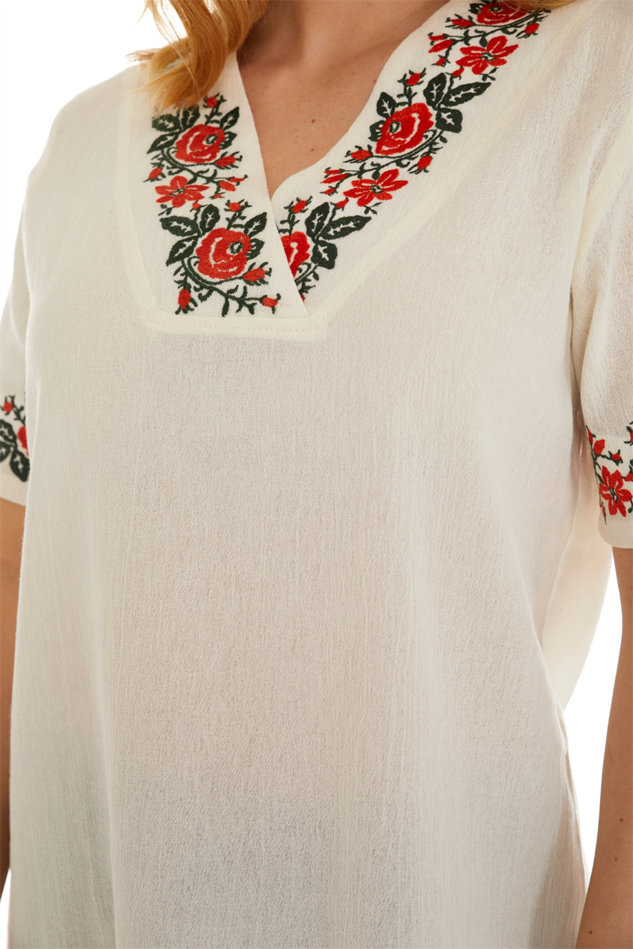 Şile Bezi Kısa Kol Krem Gül Nakışlı Bluz 
