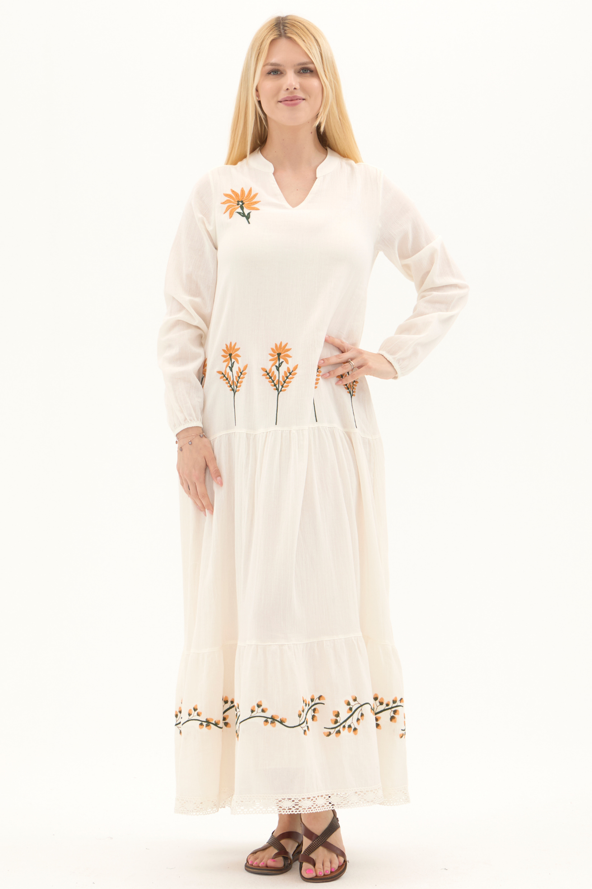 Şile Bezi Krem Uzun Kol Nakışlı Uzun Yazlık Elbise