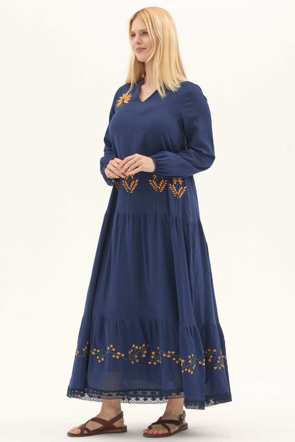 Şile Bezi Lacivert Uzun Kol Nakışlı Uzun Yazlık Elbise