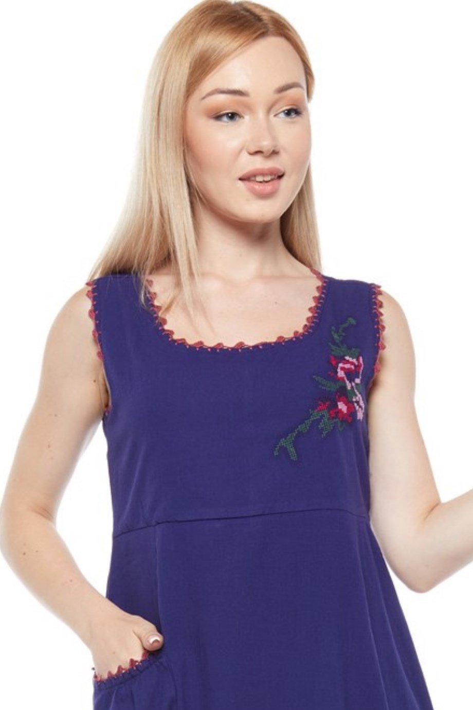 Şile Bezi Mor Kolsuz Nakışlı Elbise