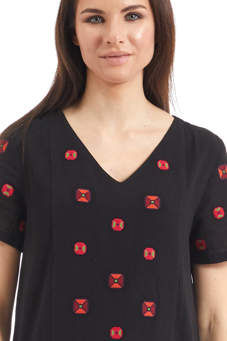 Şile Bezi Siyah Nakışlı Cepli Elbise