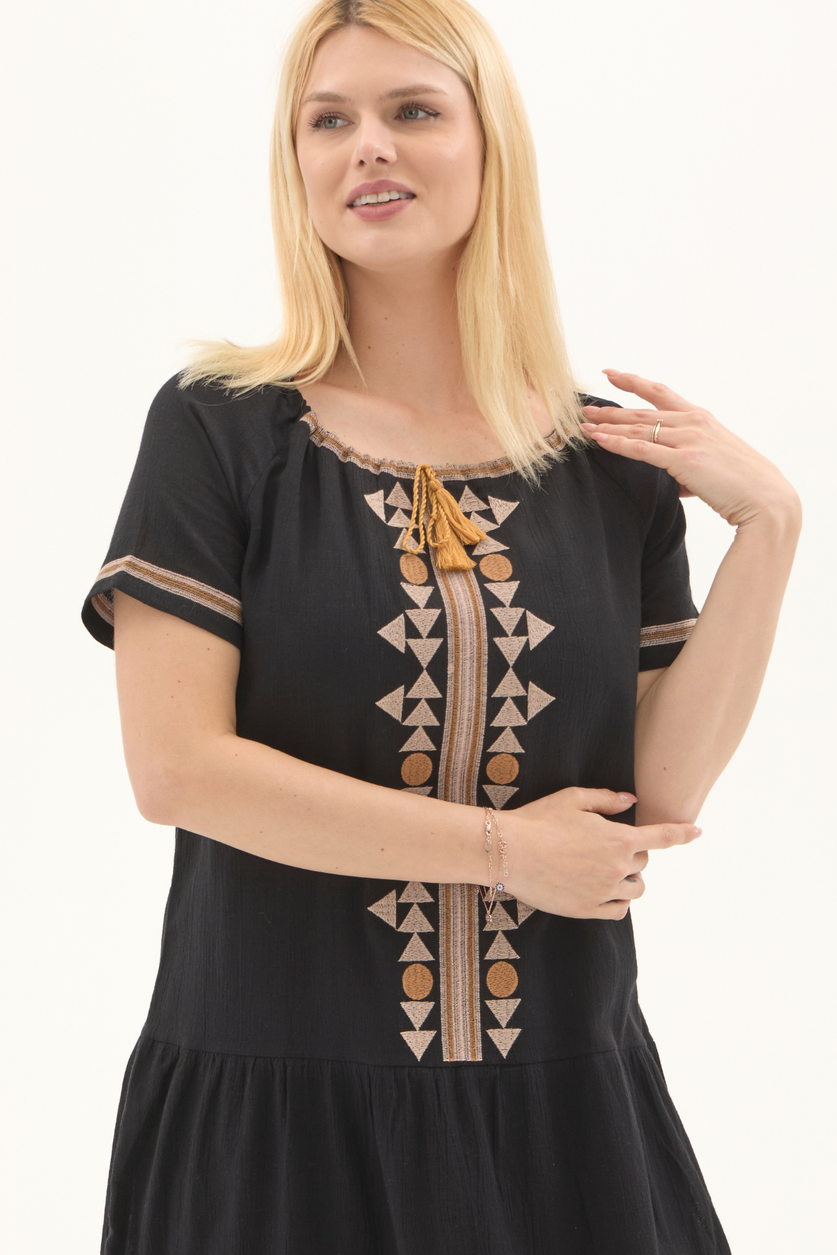 Şile Bezi Siyah Otantik Nakışlı Midi Elbise