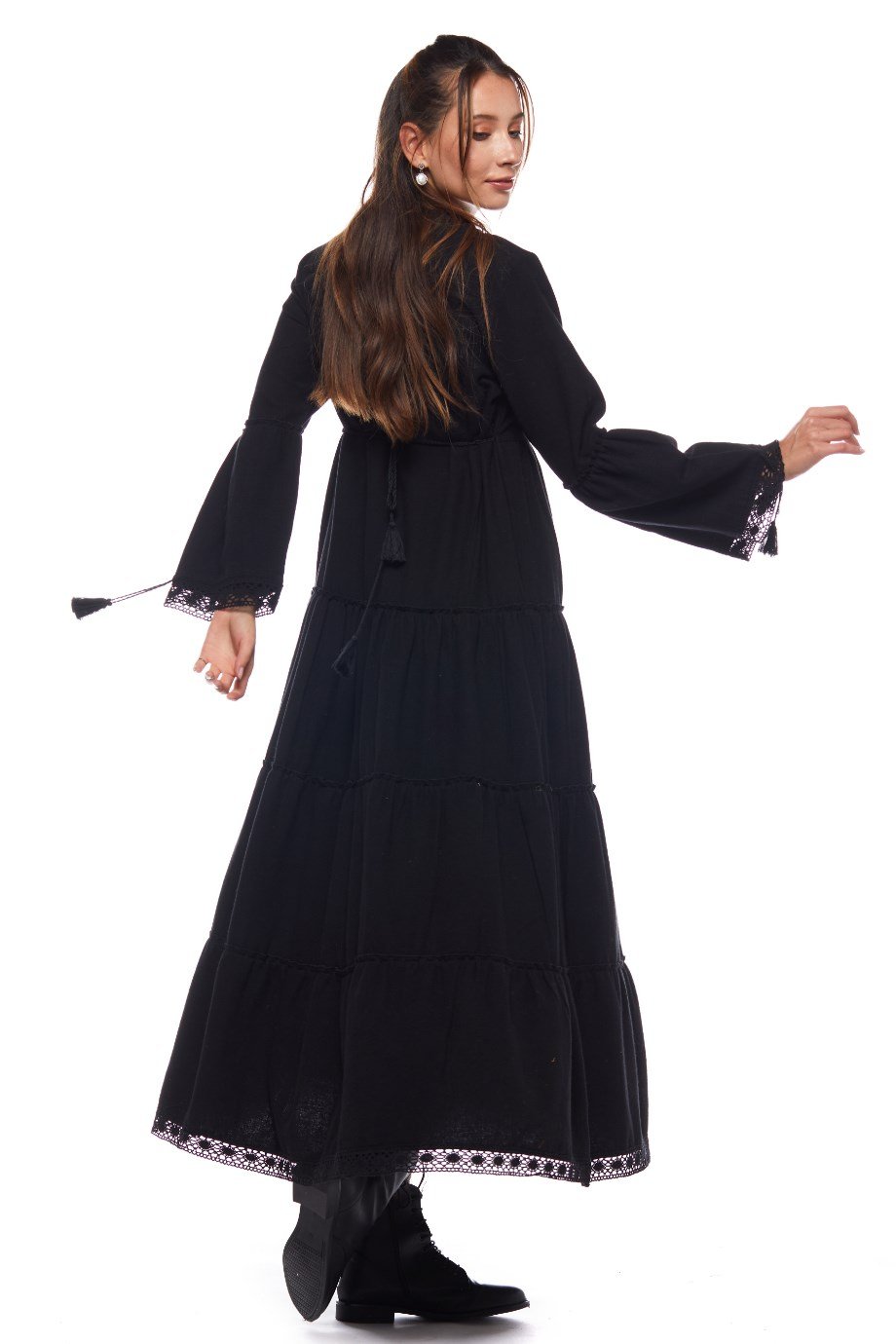 Siyah Dantelli Düz Desen Uzun Elbise