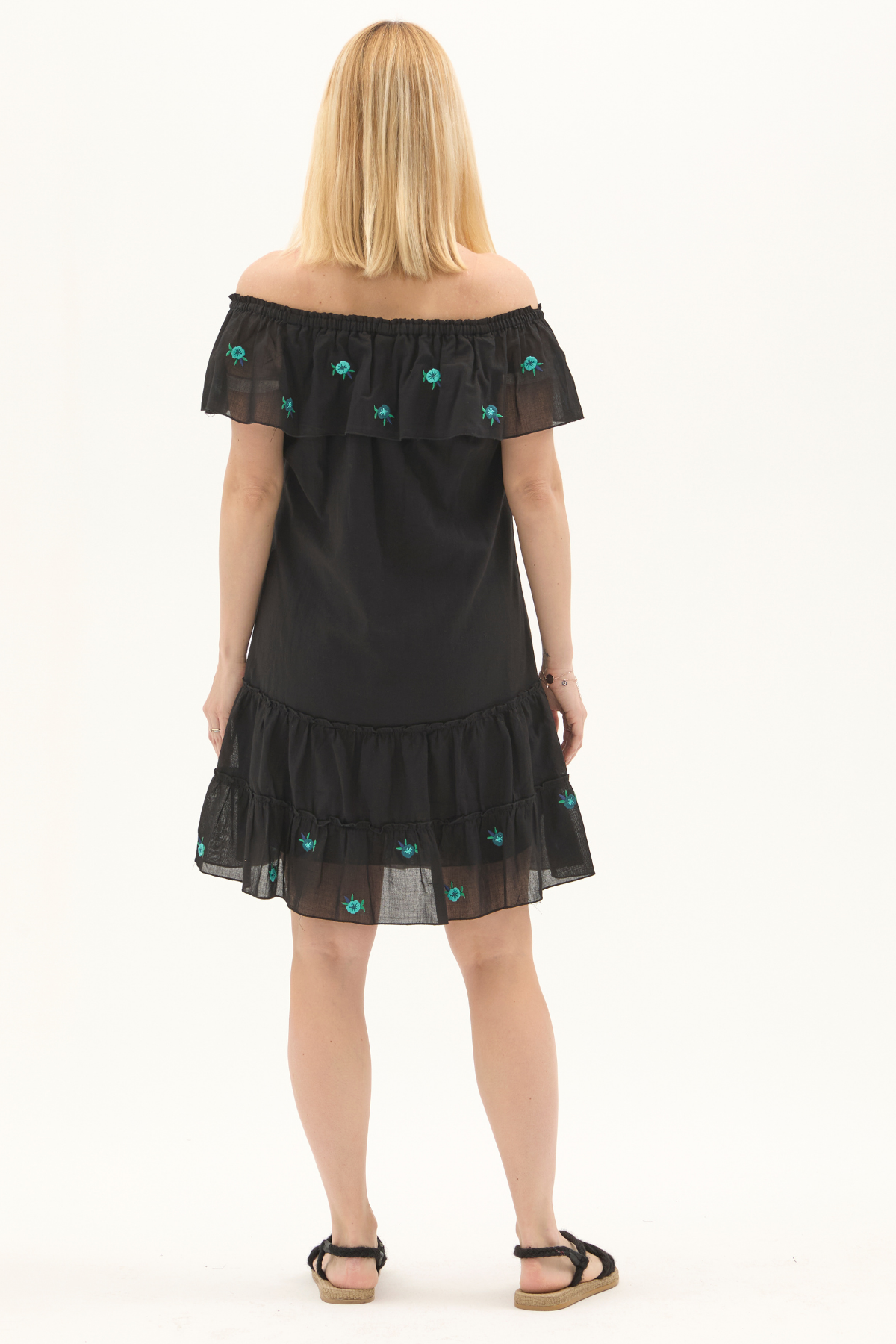 Siyah Kısa Kol Vual Nakışlı Kısa Yazlık Elbise