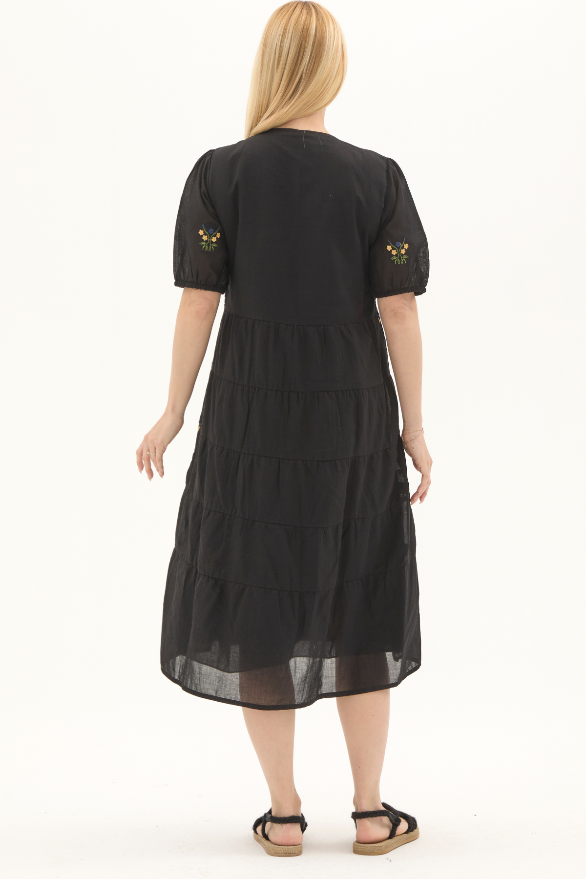 Siyah Kısa Kol Vual Nakışlı V Yaka Uzun Yazlık Elbise