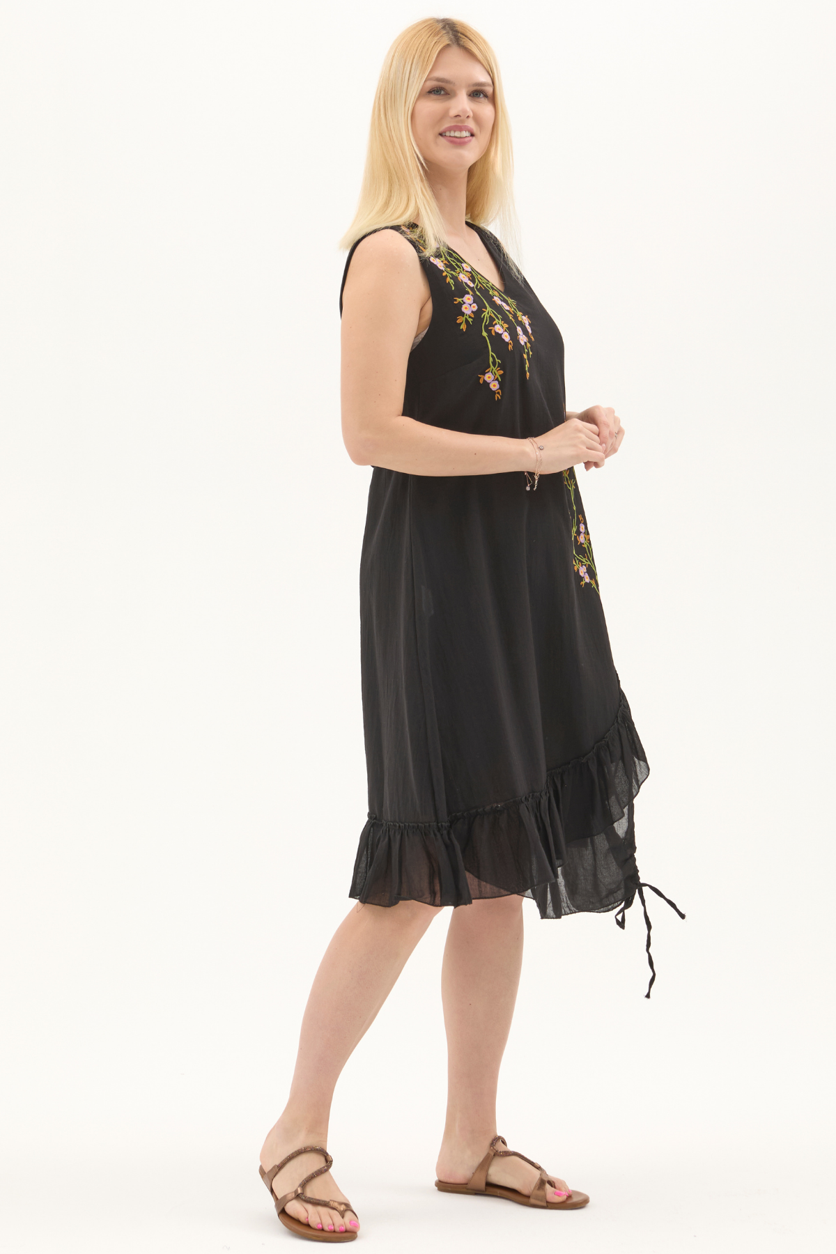 Siyah Kolsuz Vual Yırtmaçlı Midi Boy Yazlık Elbise