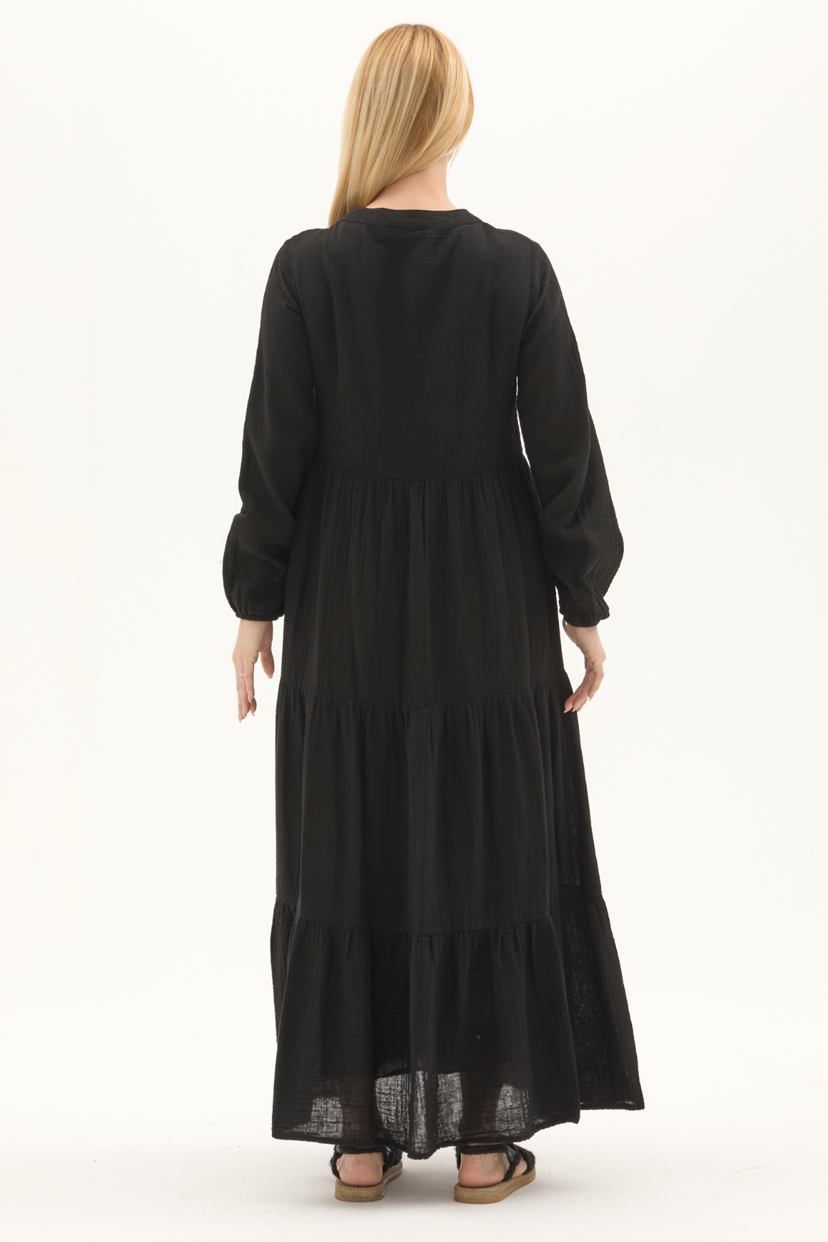 Uzun Kol Siyah Düğmeli Yazlık Uzun Müslin Elbise 