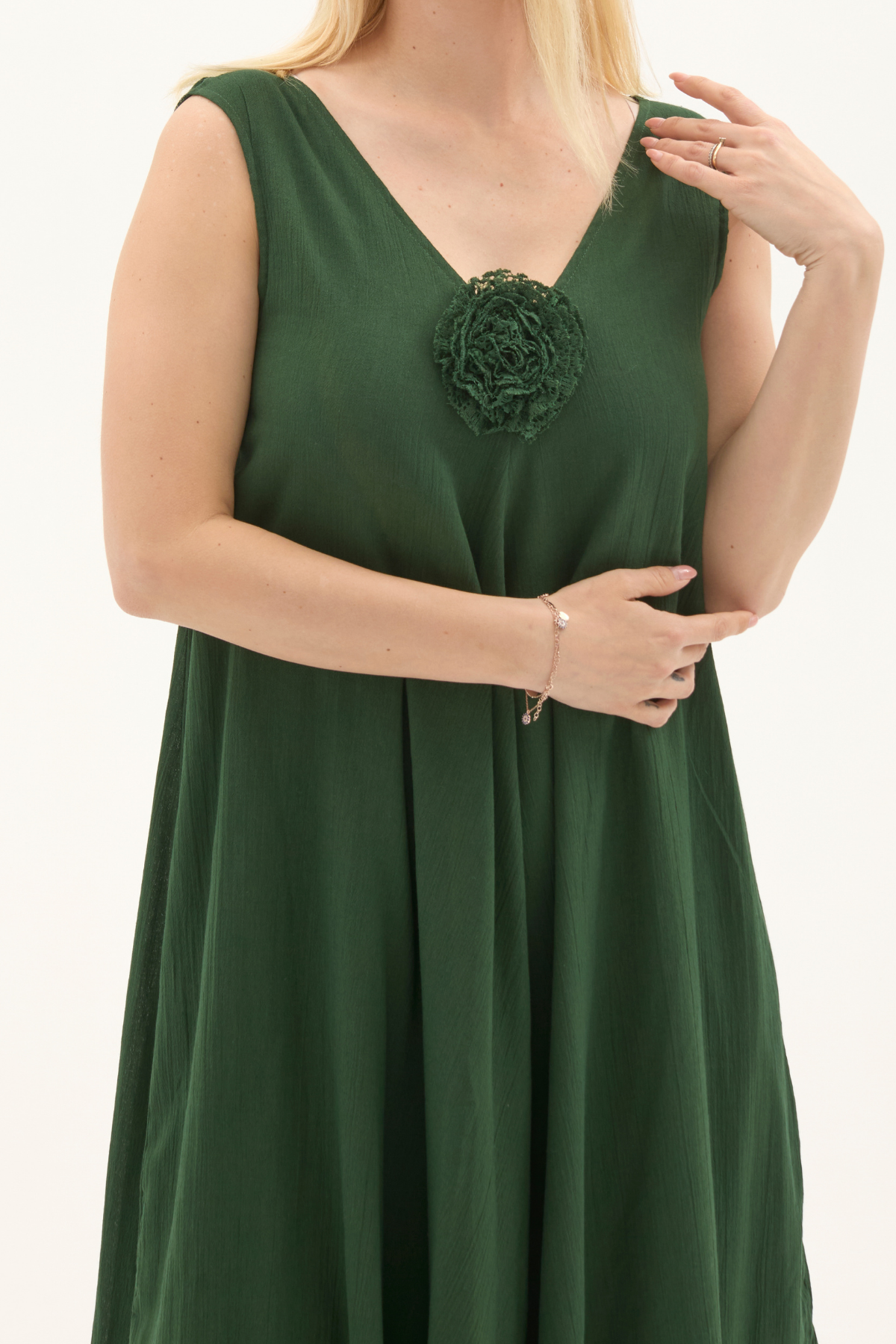 Yeşil Şile Bezi Kolsuz Midi Boy Yazlık Elbise