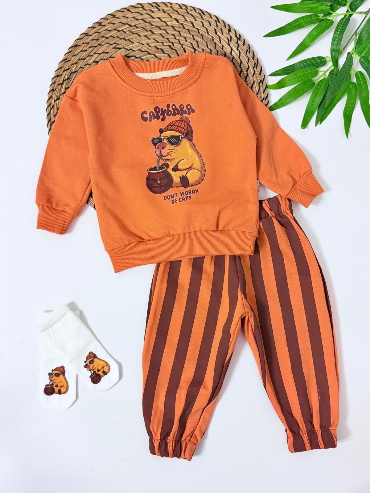By Capybara Alt-Üst Takım & Çorap - Şapka Set