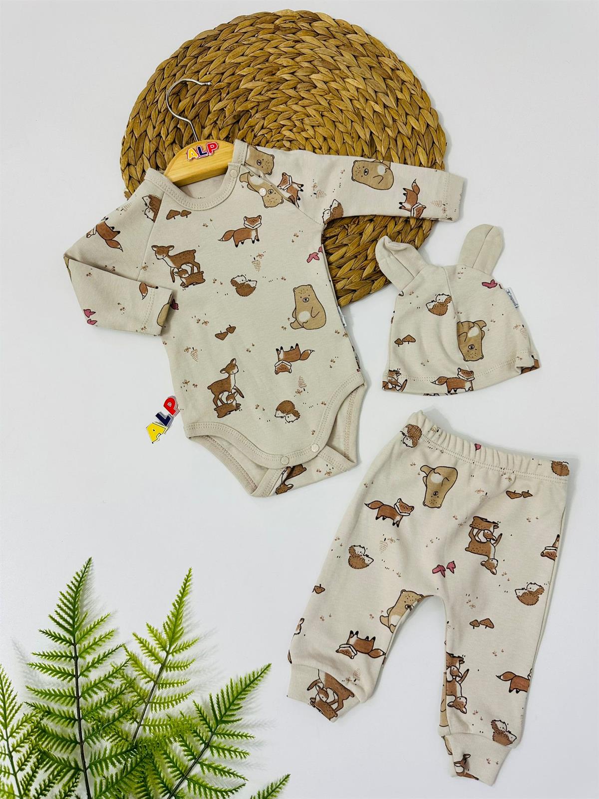 Geyik temalı şapkalı set kahve