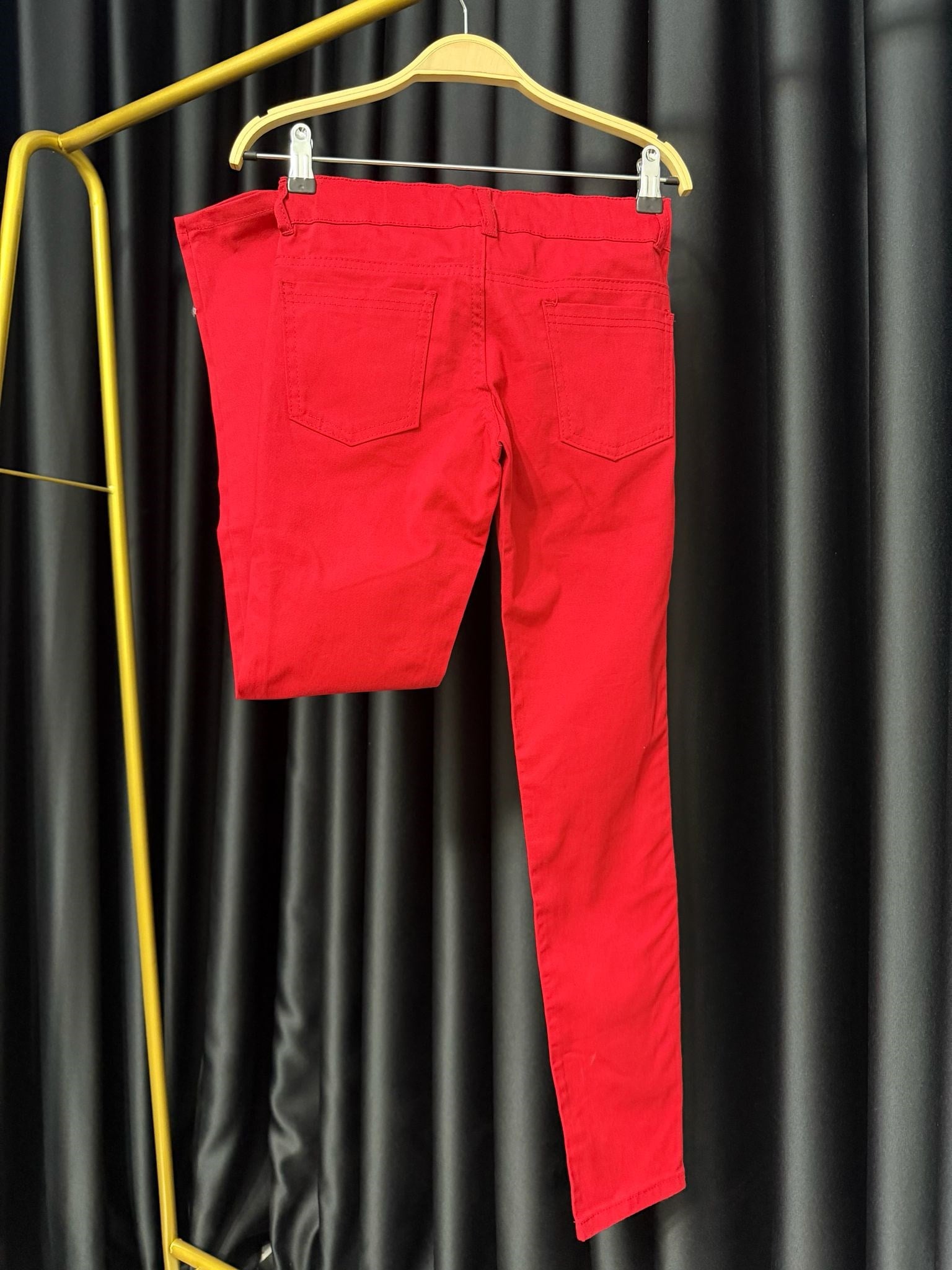 Kırmızı Slim Fit Erkek Çocuk Pantolon 23 Nisan Çocuk Bayramı