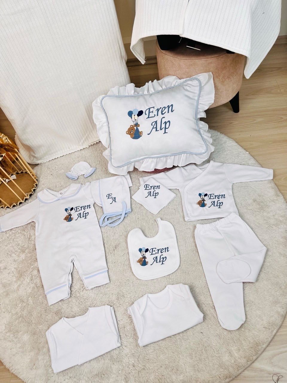 Nakış Puset Örtülü 12 Parça Hastane Çıkış Seti