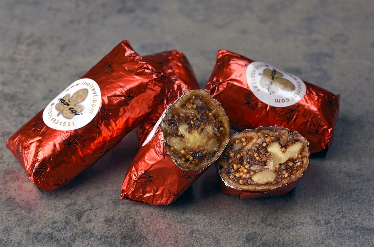 Cevizli Çukulat Kuru İncir 1 Kg Fiyonk Kutu