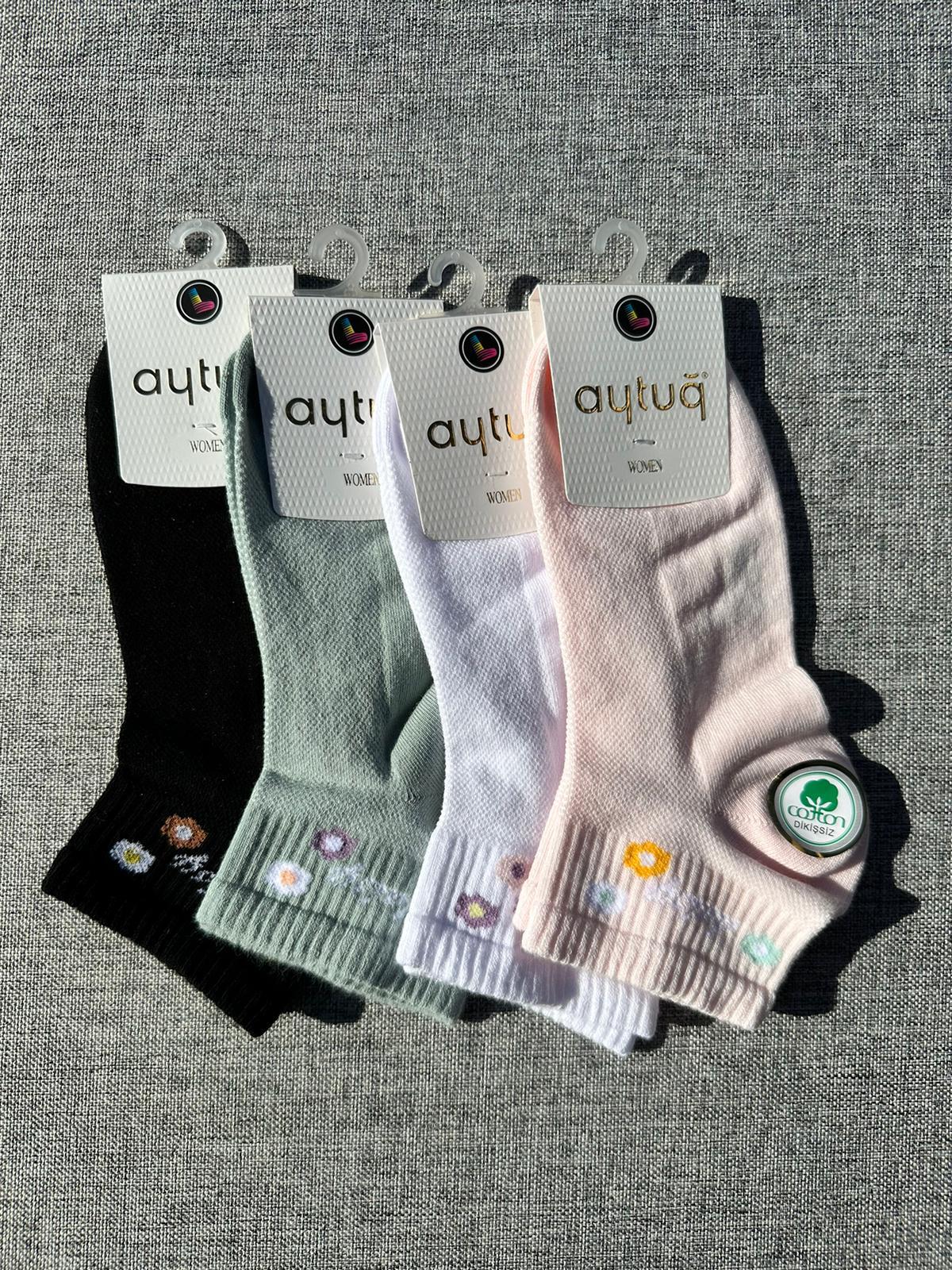 Aytuğ Bayan Dikişsiz Beyaz Patik2