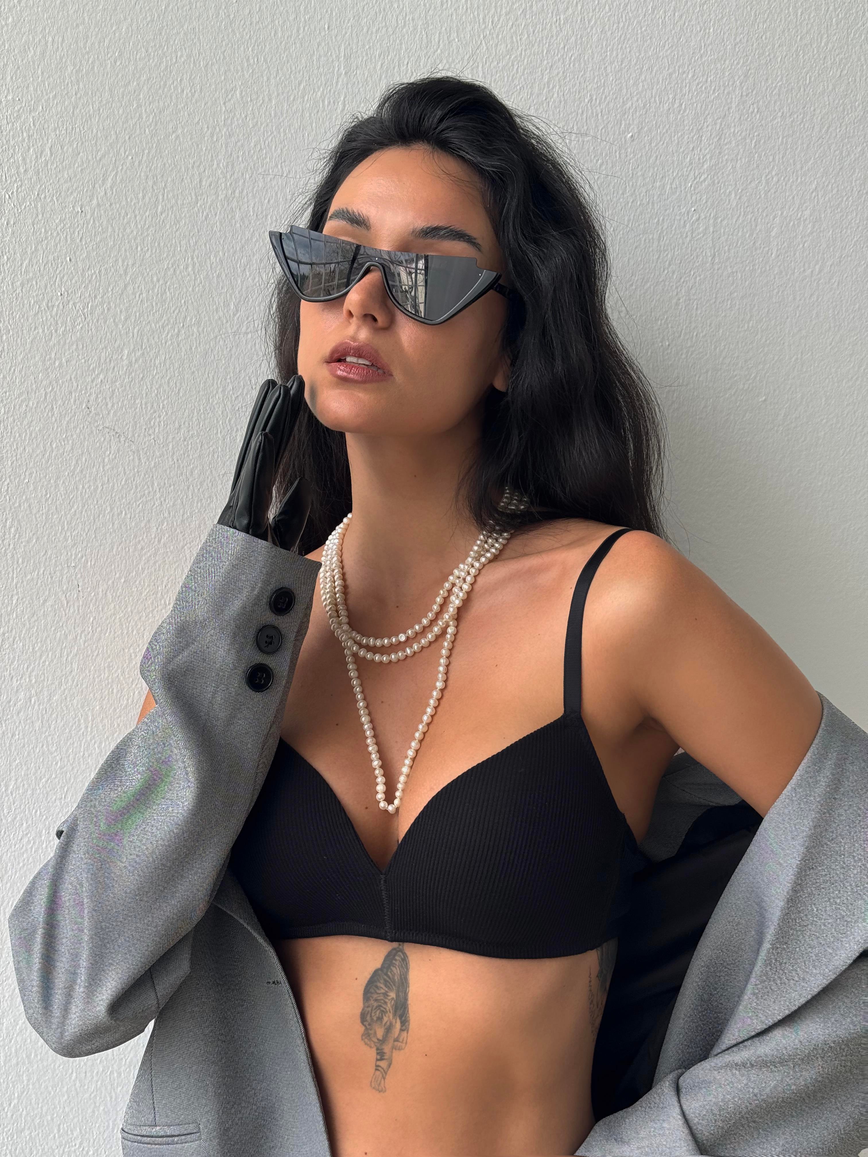 Çizgili Desteksiz Kapsız Balensiz  Siyah Sütyen Takımı (701T)