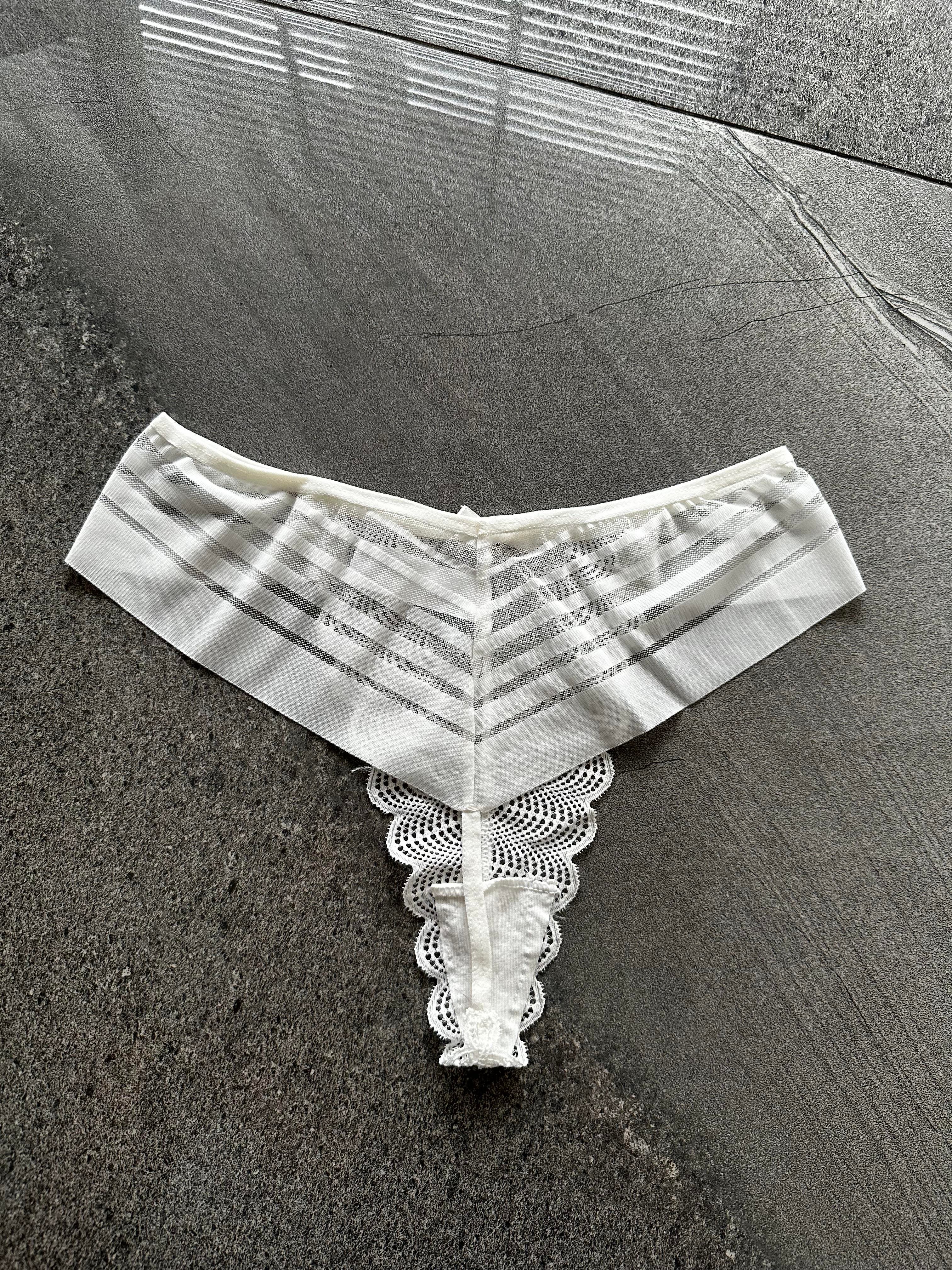 Dantelli Transparan Ekru Tanga