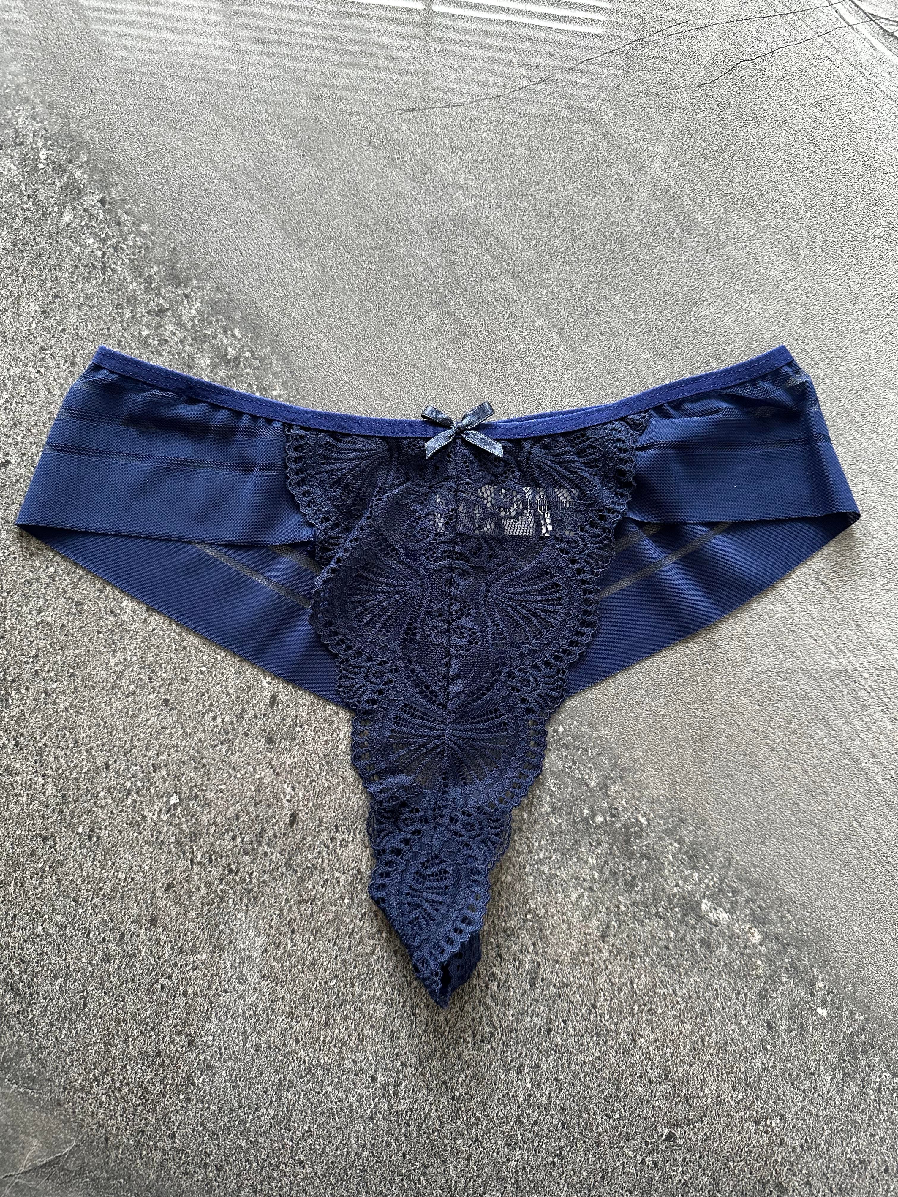 Dantelli Transparan Lacivert Tanga