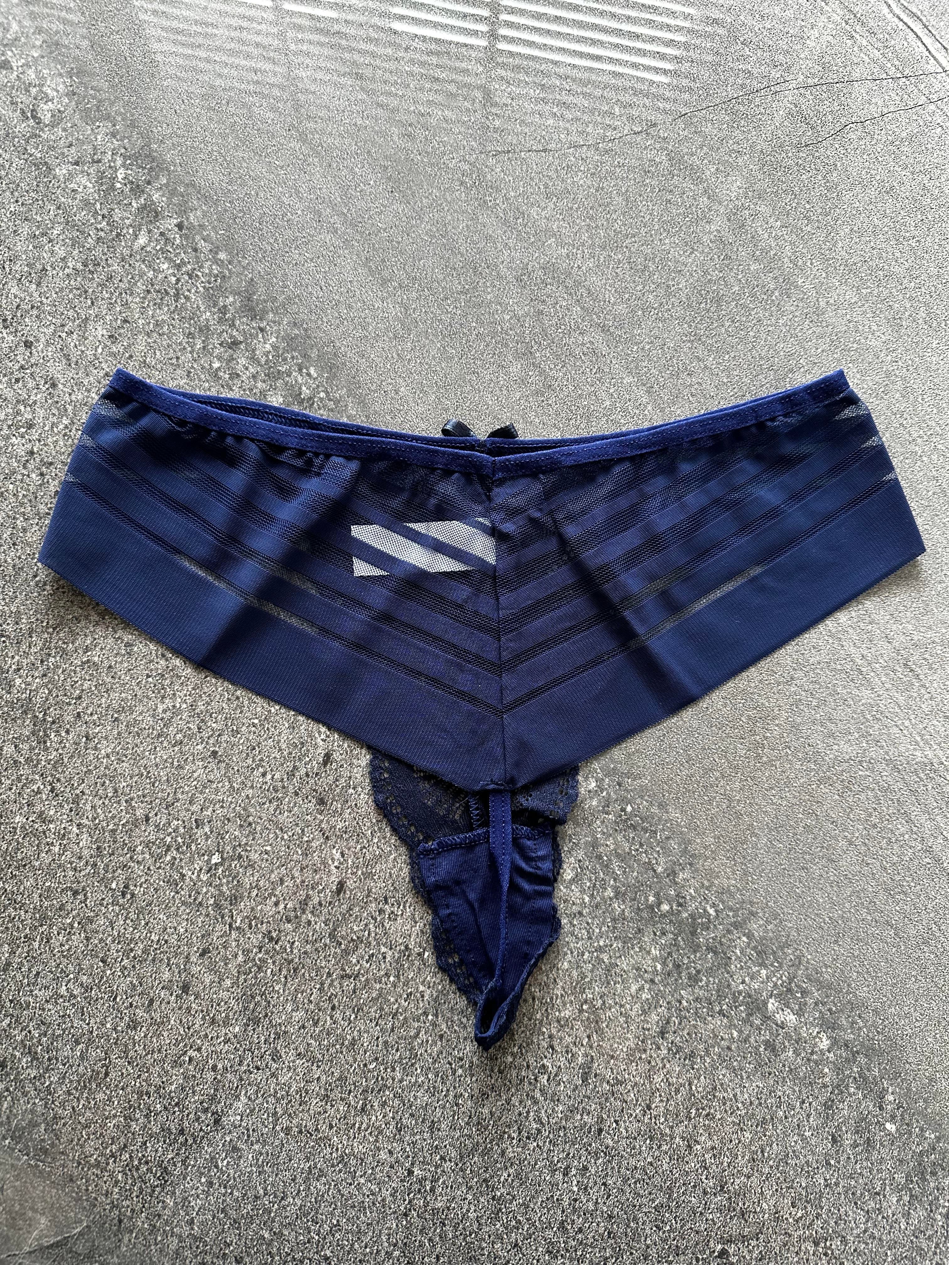 Dantelli Transparan Lacivert Tanga