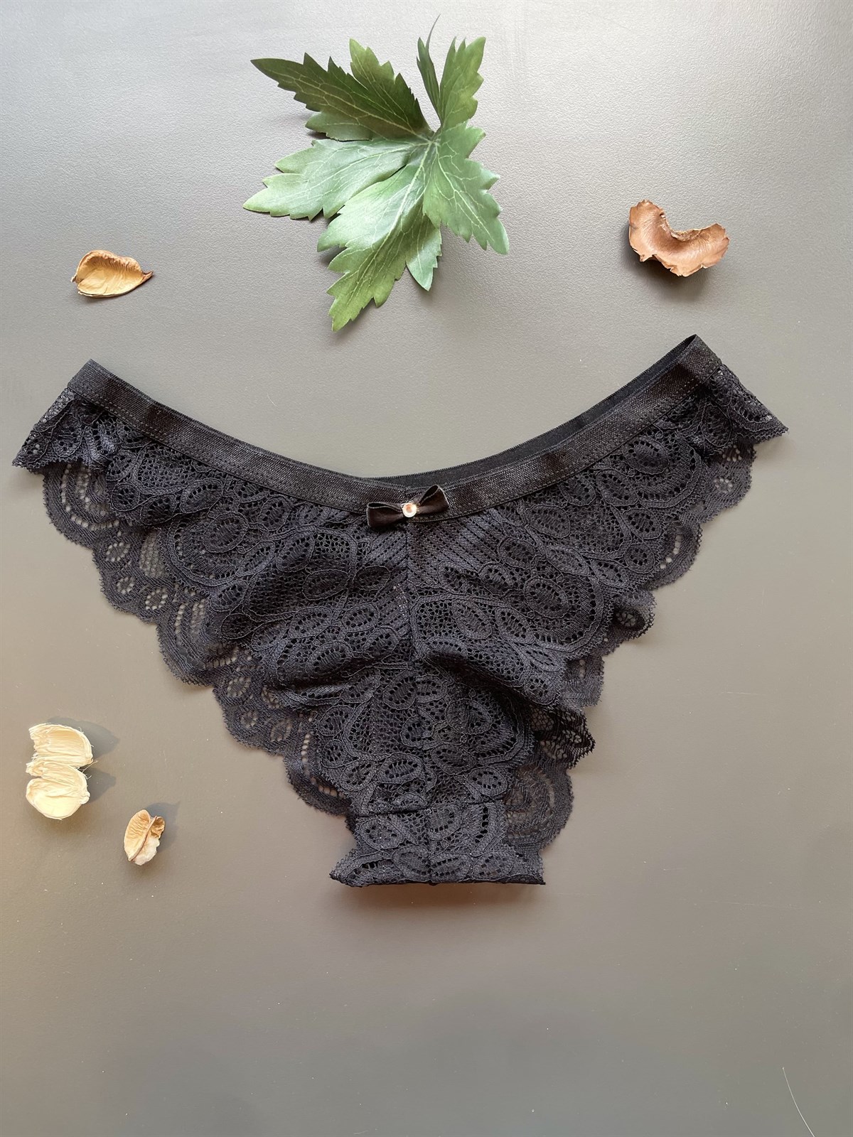 Kadın Siyah Dantelli Külot (4550)